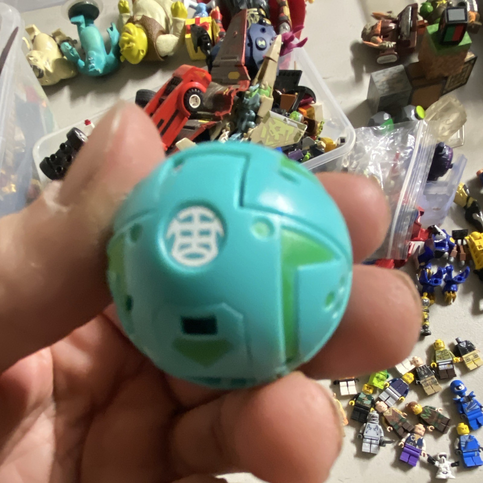 2pc Plastic Action Figure Ball Accessories, Blue/Light Blue/Green