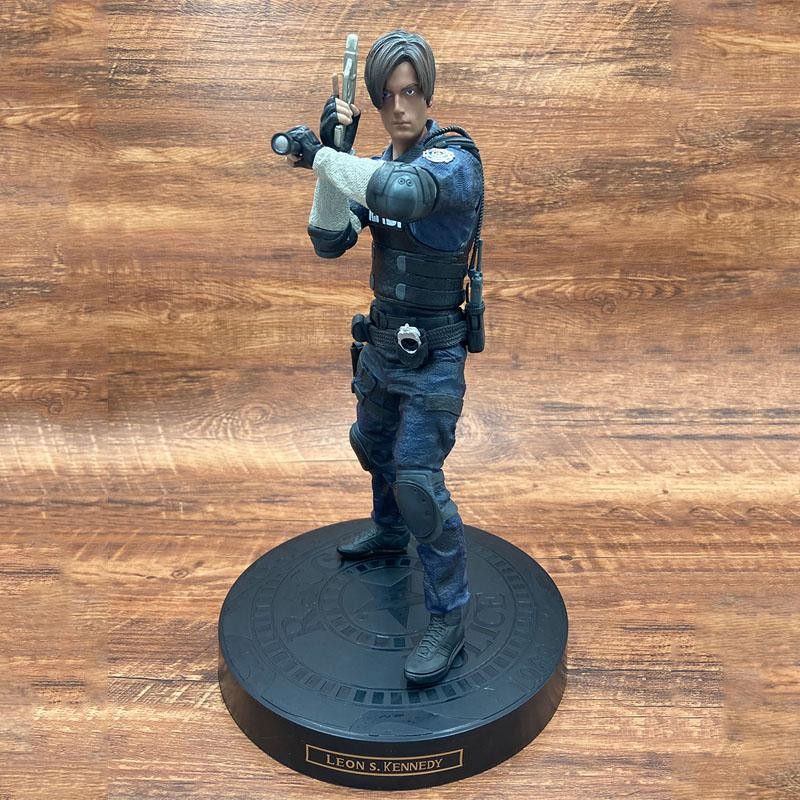 Biohazard Game Reside Evil Jill Valentine Leon Kennedy Ada Wong Statue PVC Actio