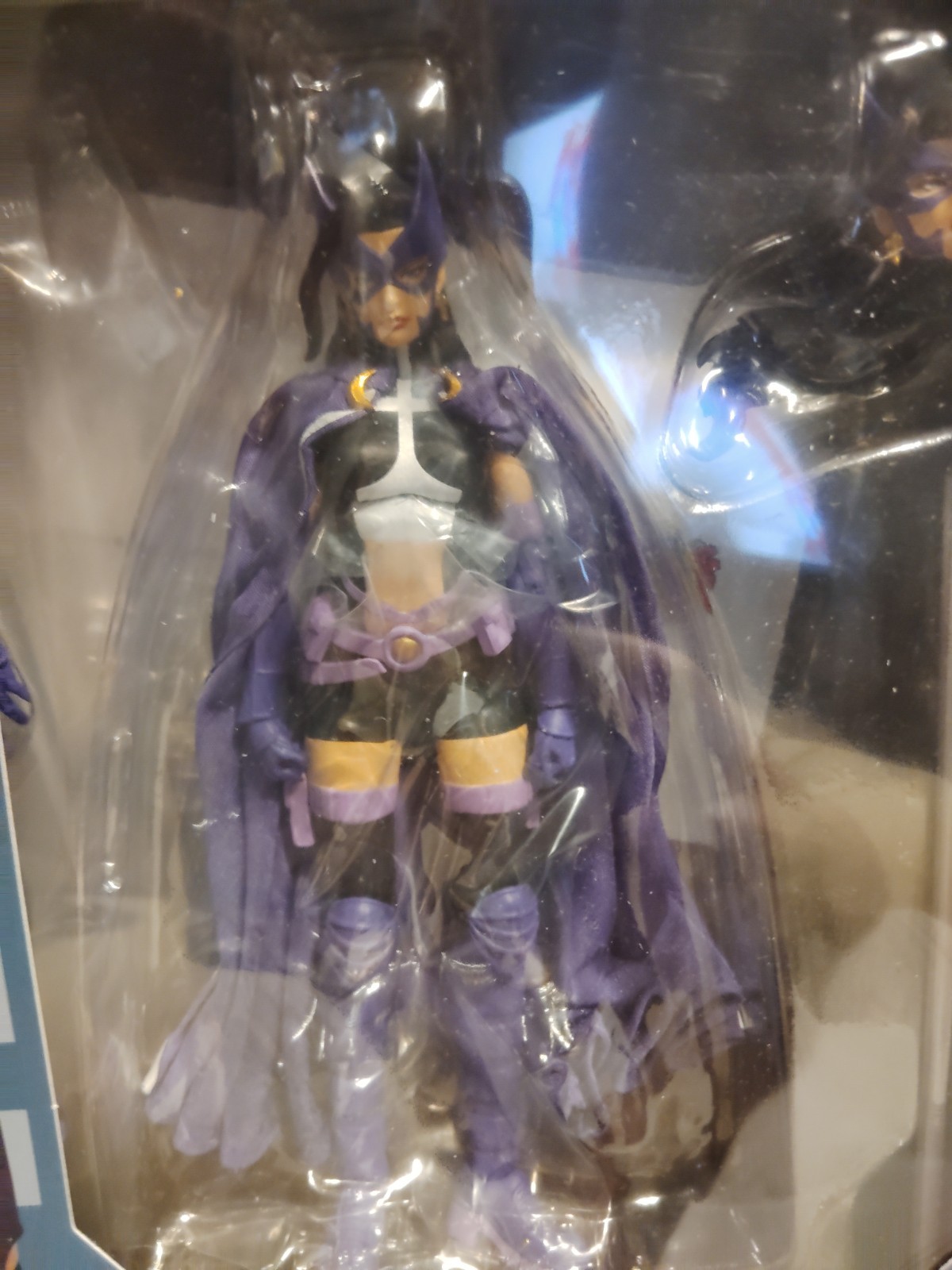 Mafex Huntress Batman Hush Version