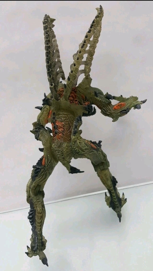 Alien Spawn 2 Alternate Realities Series 21 McFarlane 2002 Action Figure