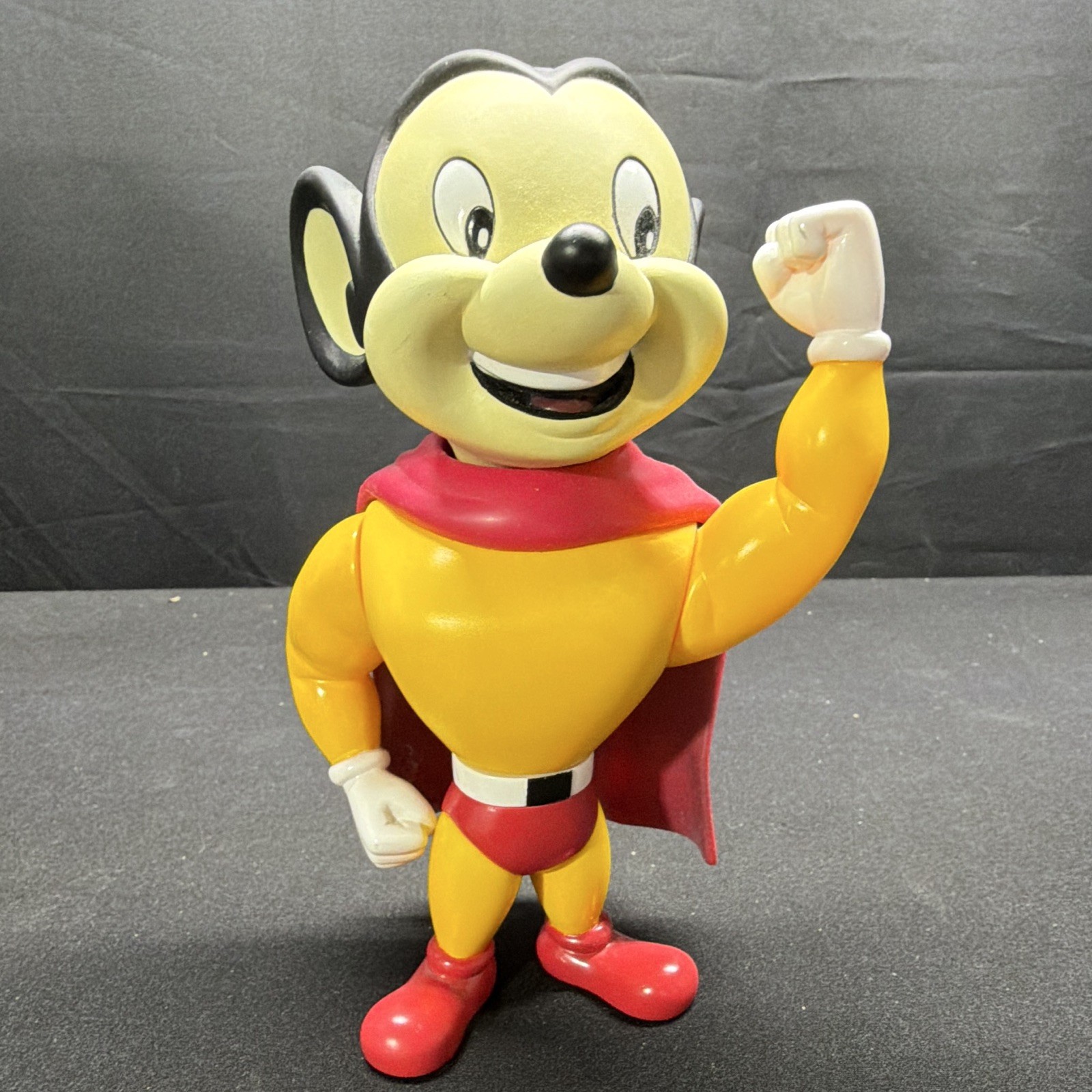 Mighty Mouse 2004, Dark Horse/Viacom 7.5&Prime; Tall, Some Scratches And Stains