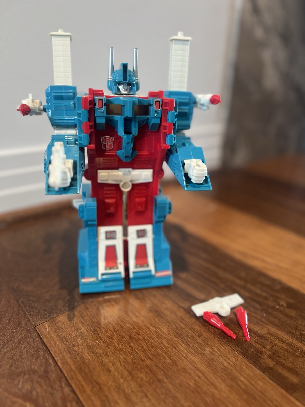 Ultra Magnus 100% Complete 1986 Vintage G1 Transformers