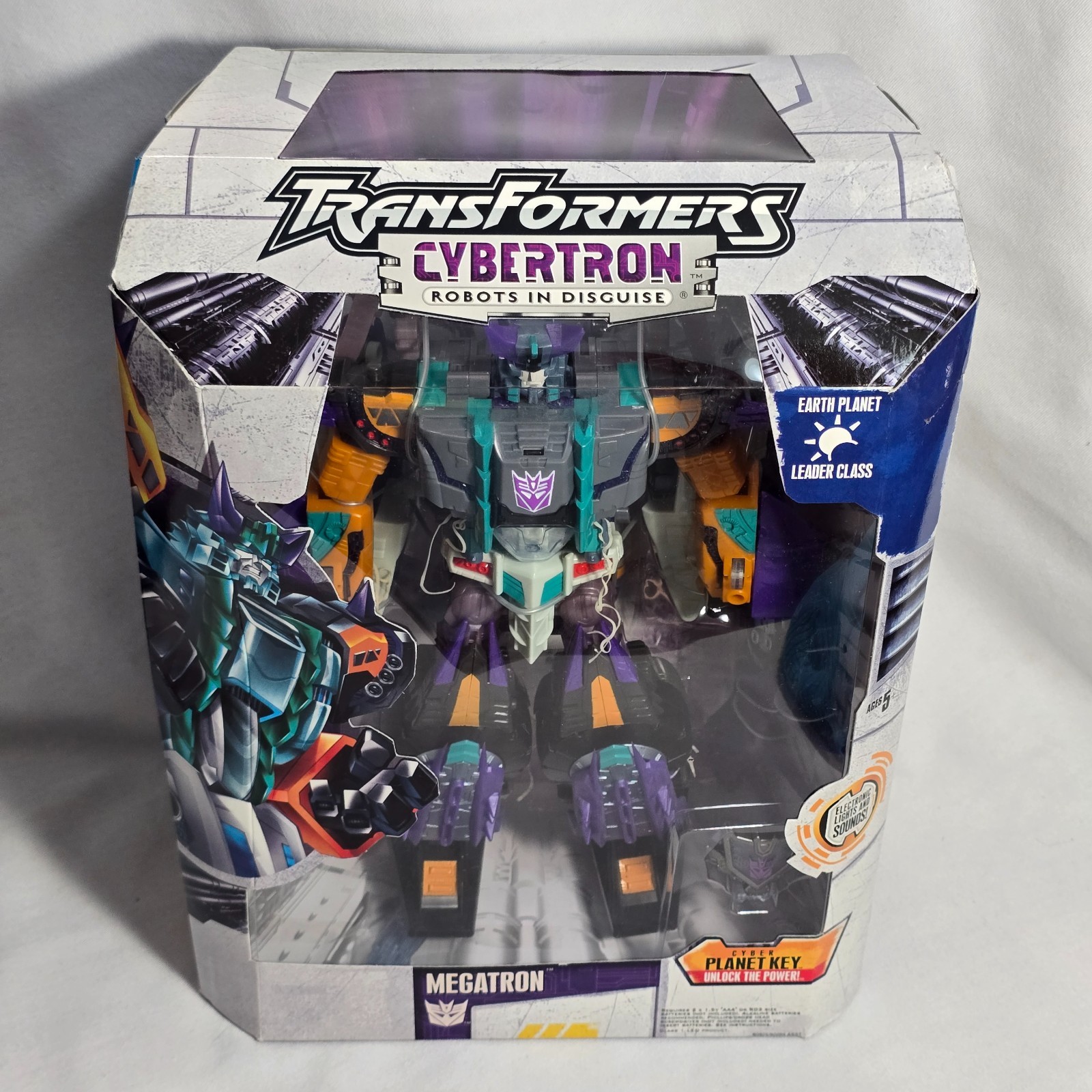 Transformers Cybertron 2005 Leader Class MEGATRON – NEW Sealed / Never Opened!