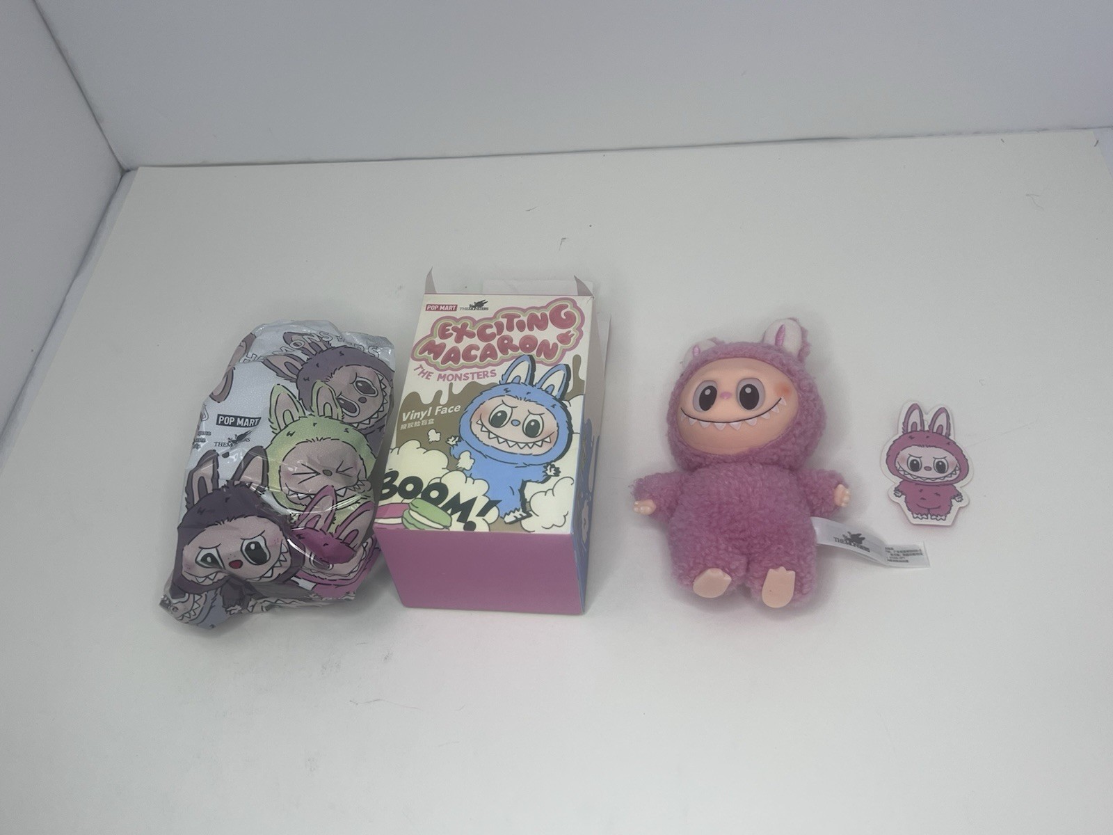 POPMART Labubu – The Monsters – Exciting Macaron Series – Lychee Berry