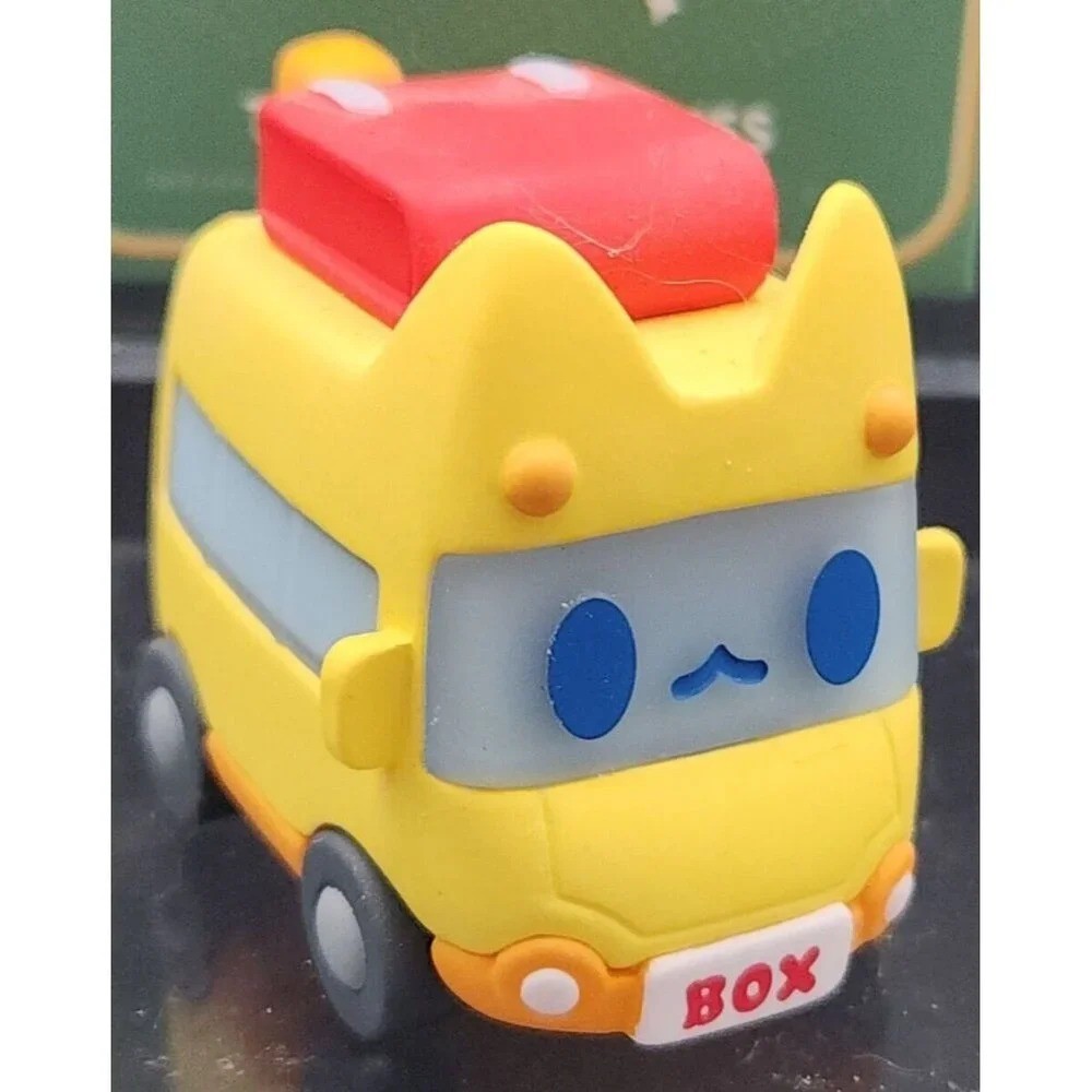 BOXCAT F.UN x RATOKIM Transport Series School Bus Mini Vinyl Figure