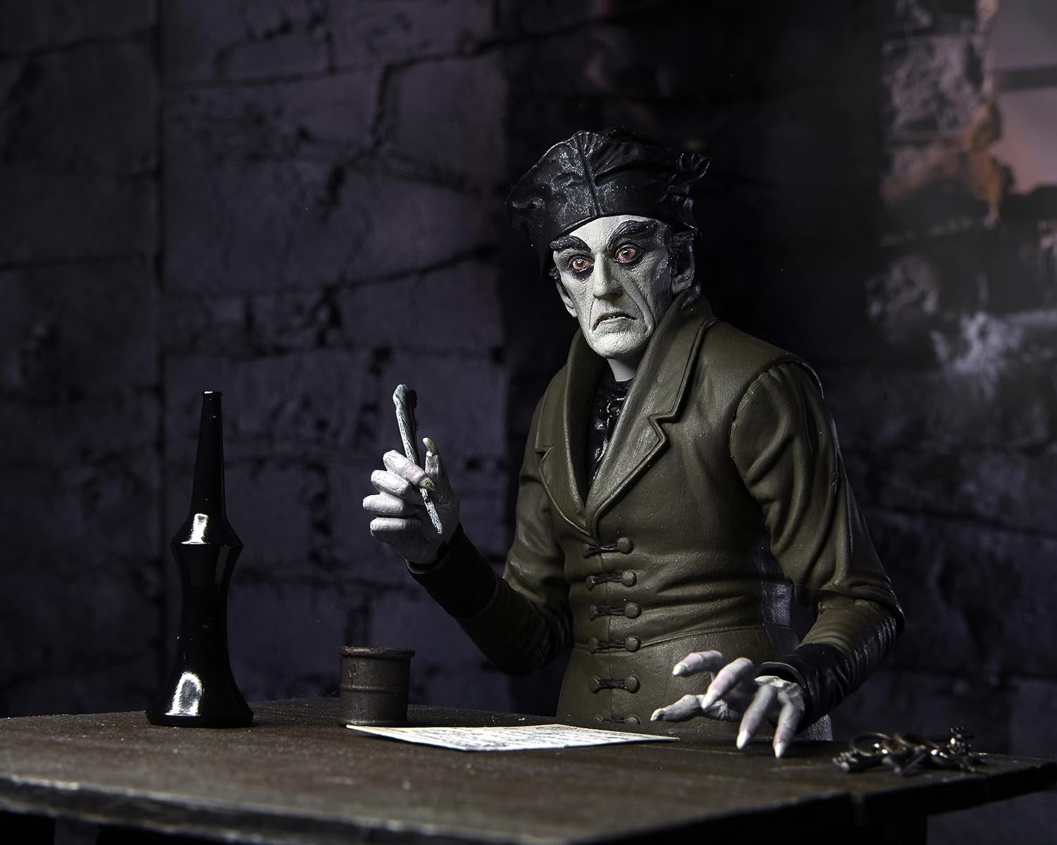 – Nosferatu – Ultimate Count Orlok 7In Action Figure