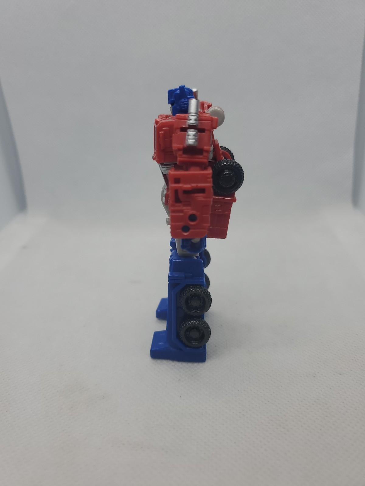 Transformers Kingdom War For Cybertron Optimus Prime Core Class 2020 3.5&Prime; Figure