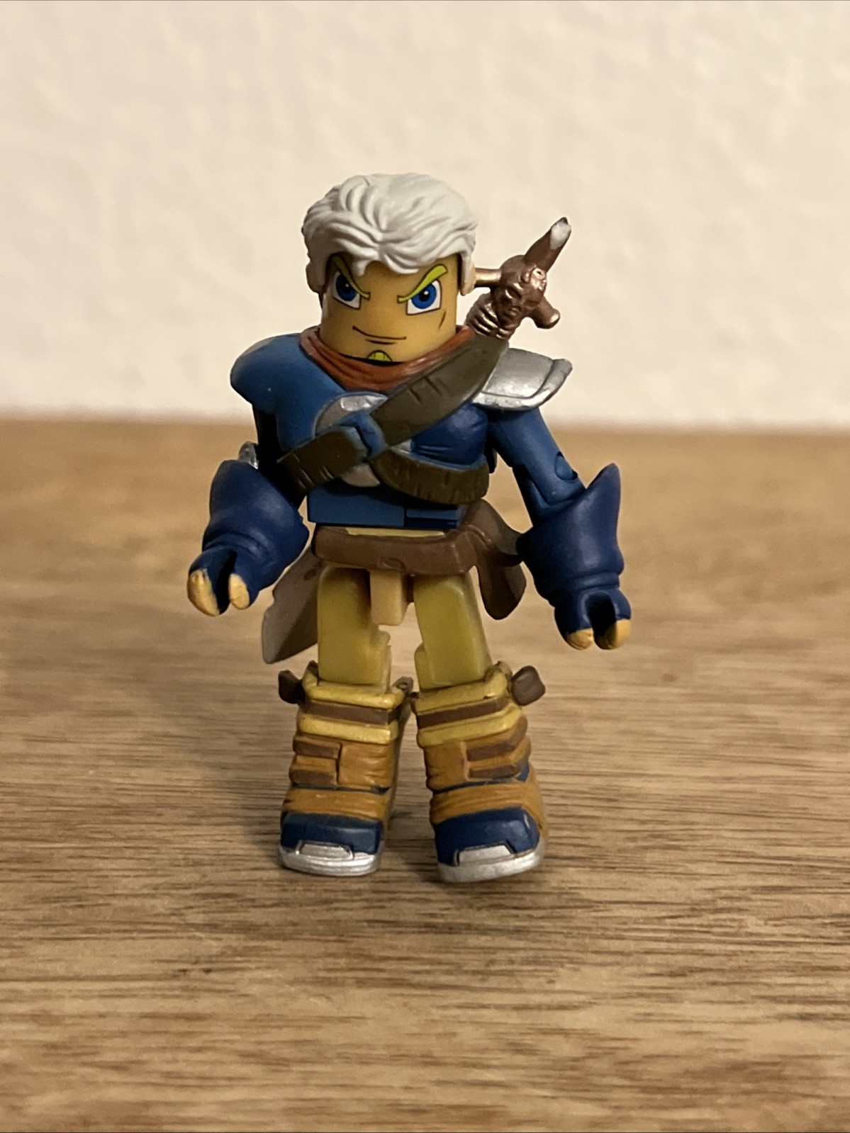 Valeros Human Fighter W/ Sword From Pathfinder 2.5” Action Figure PVC Toy