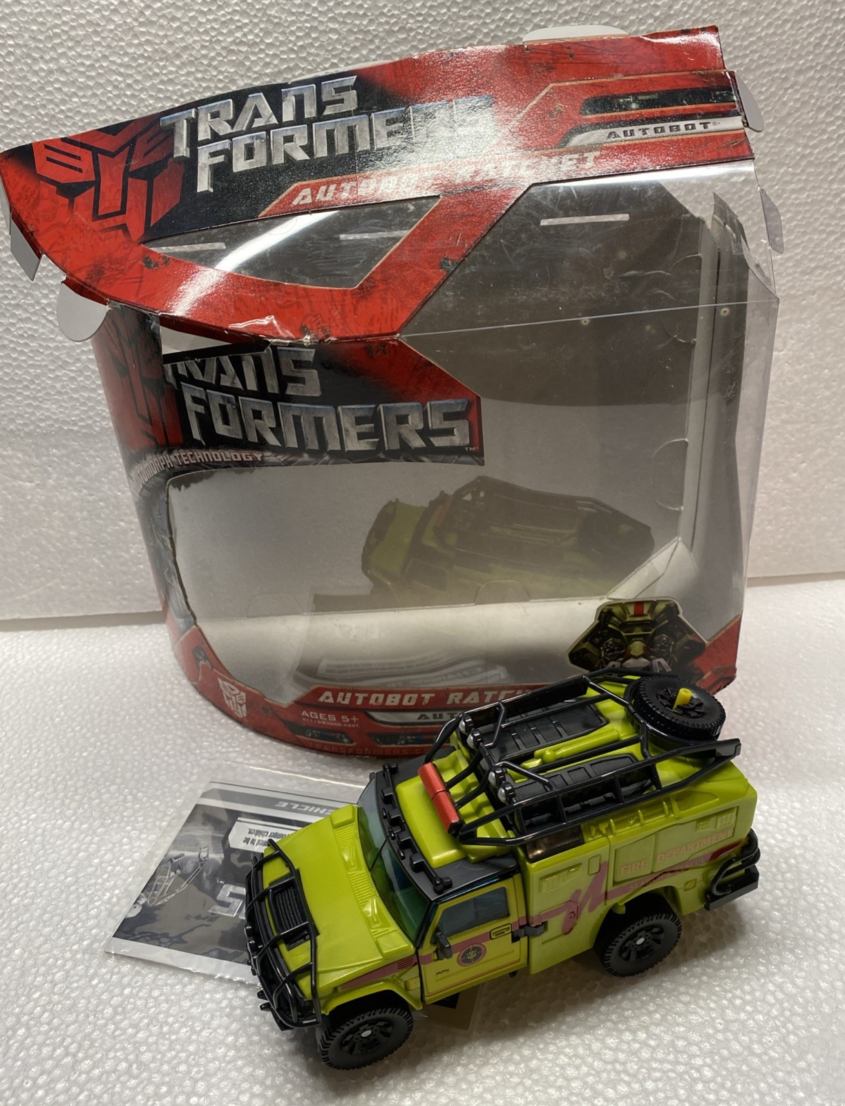 Transformers Movie Voyager Autobot Ratchet with Outer Box & Instructions