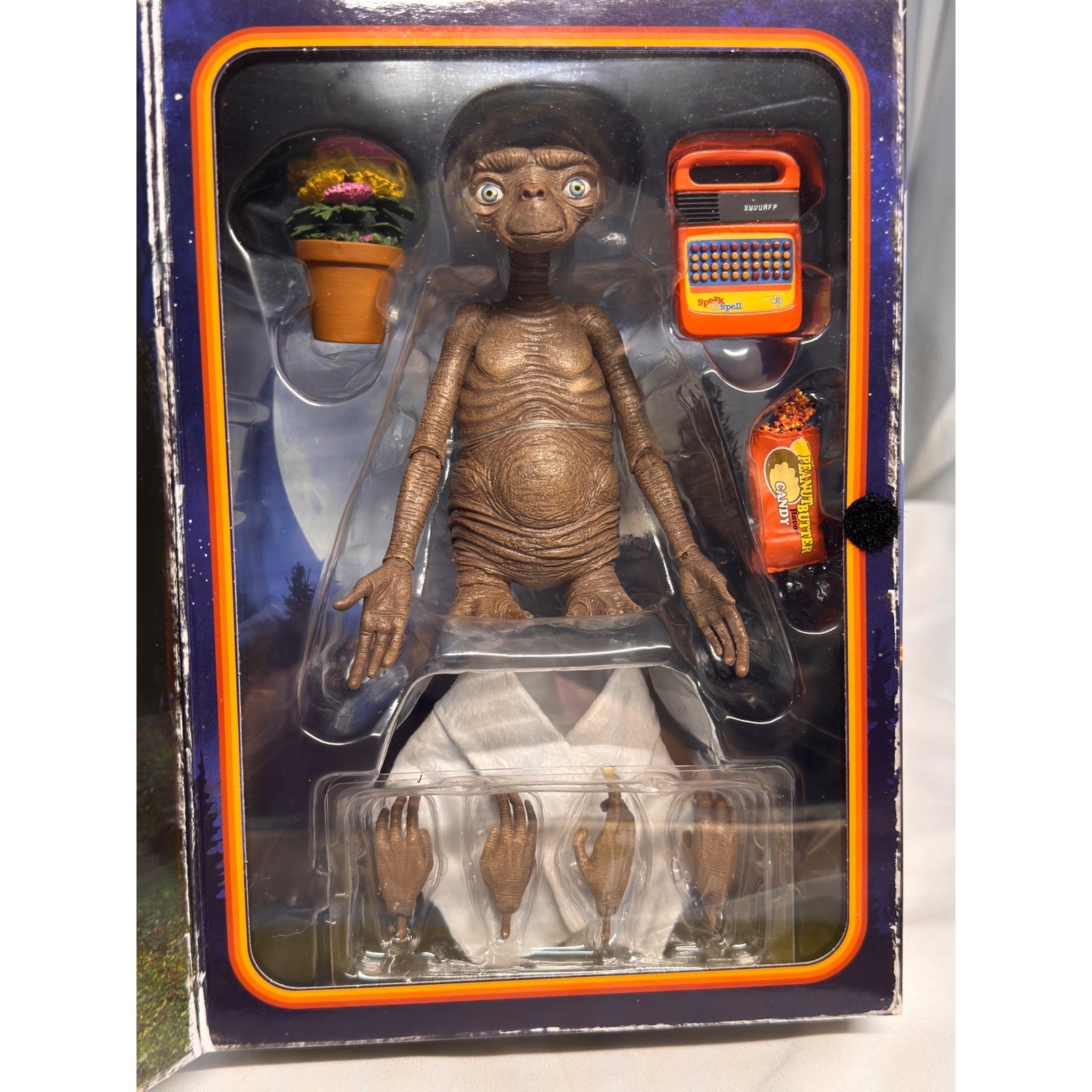 NECA Ultimate ET The Extra-Terrestrial 40th Anniversary Action Figure NIB 2022
