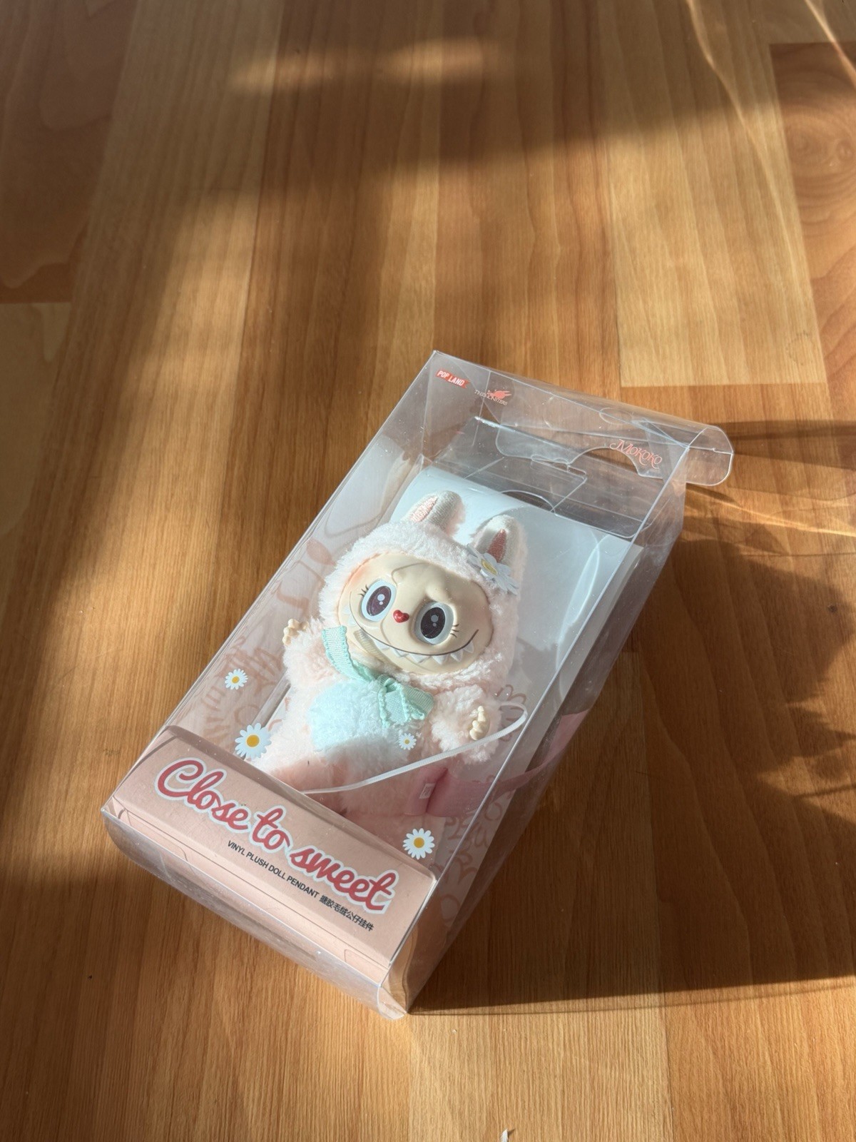 Labubu POPMART / Pink Mokoko /Close to Sweet Edition – Pop land Exclusive