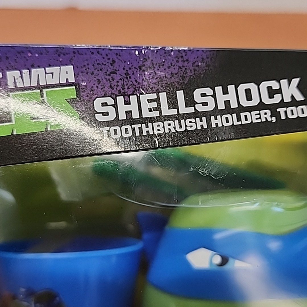 TNMT Shellshock Smile Set Ninja Turtle LEONARDO Toothbrush Holder And Rinse Cup