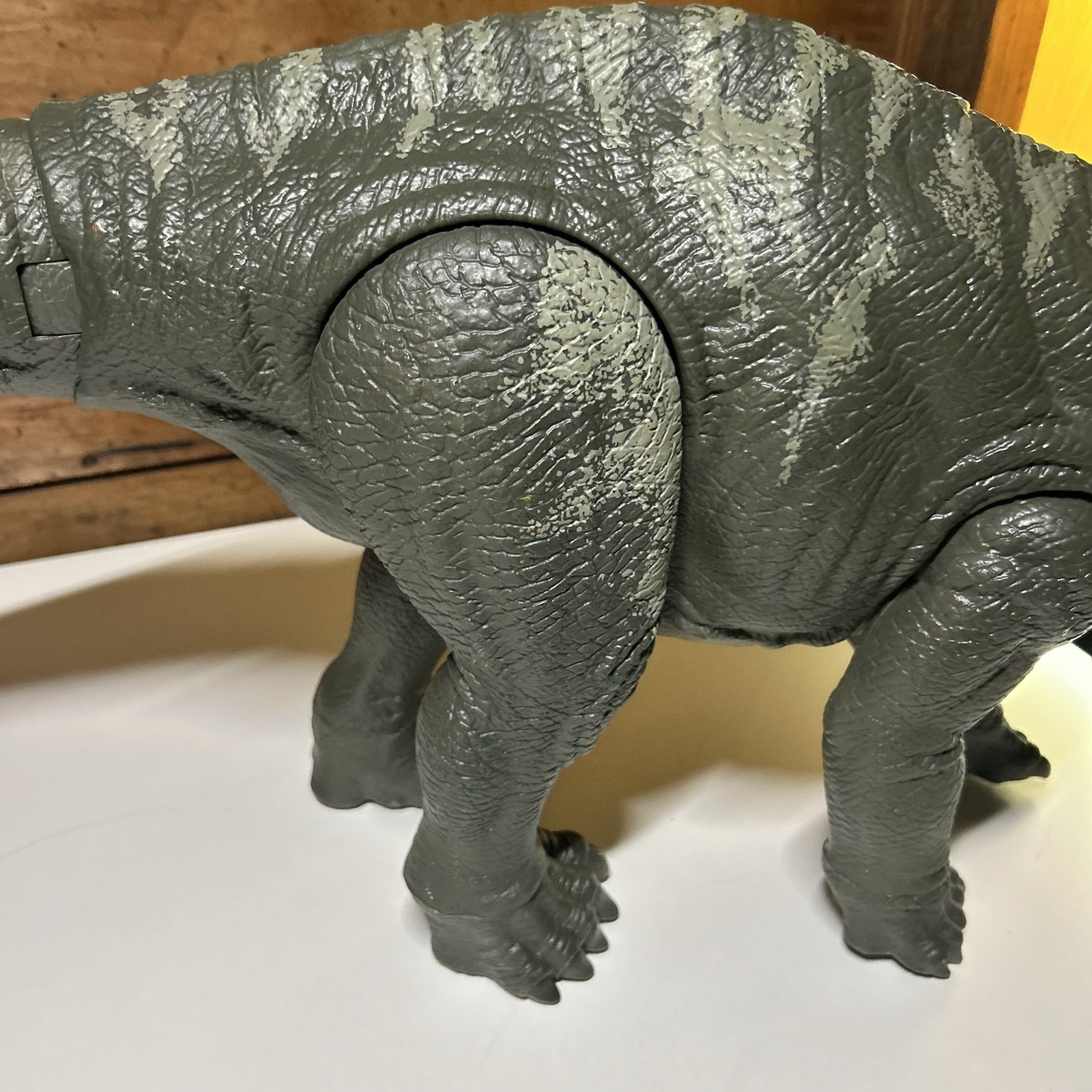 Mattel Jurassic World Legacy Collection Apatosaurus Figure HUGE 41” Moveable