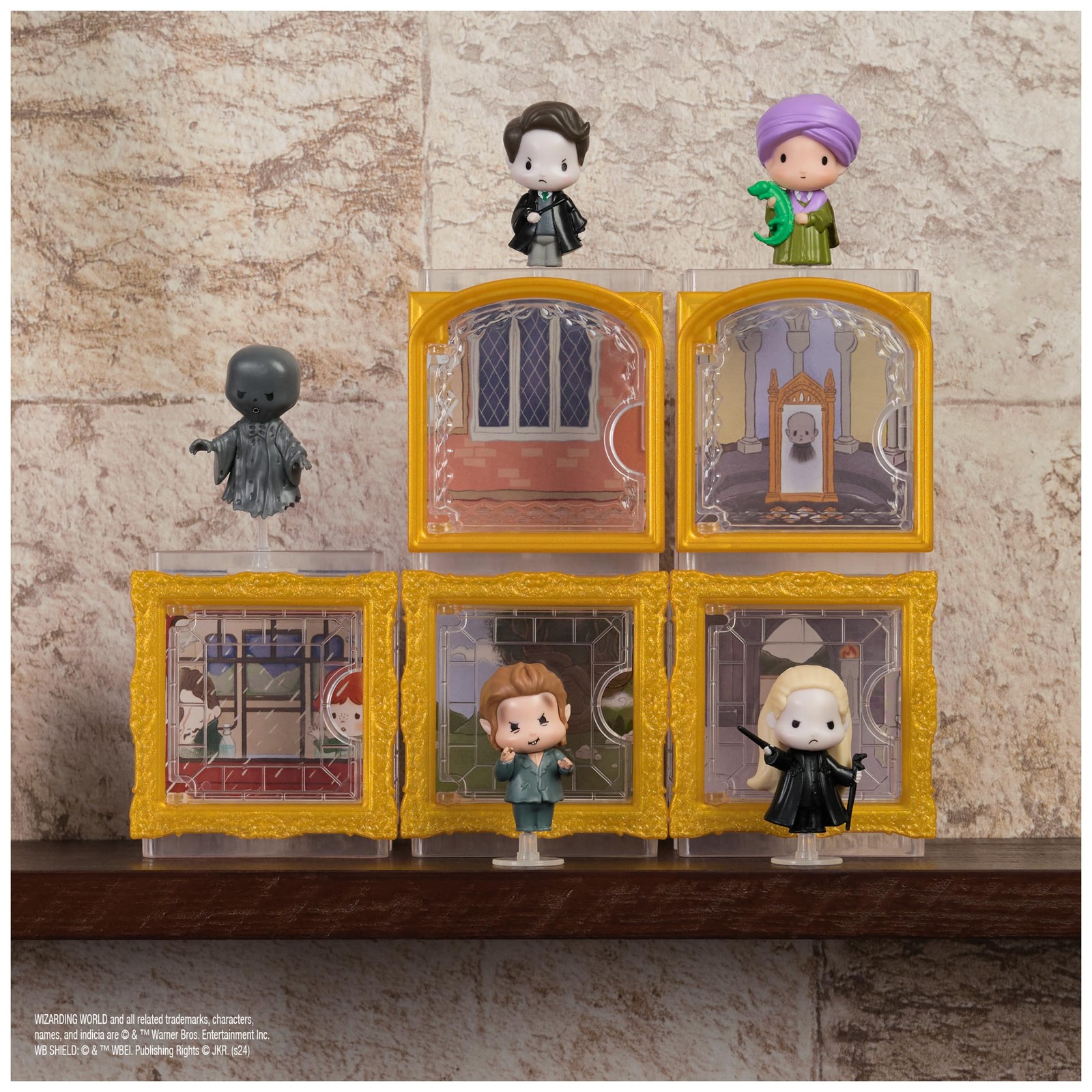 Figures Set 5-Pack Amazon Exclusive with Display Cases for Ages 6 and Up