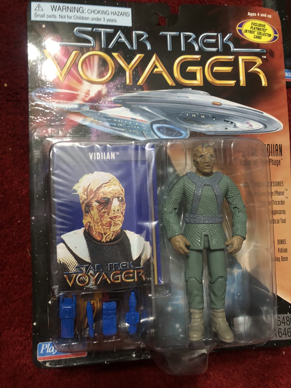 6 Different Unopened 1996 Playmates Star Trek Voyager Figures