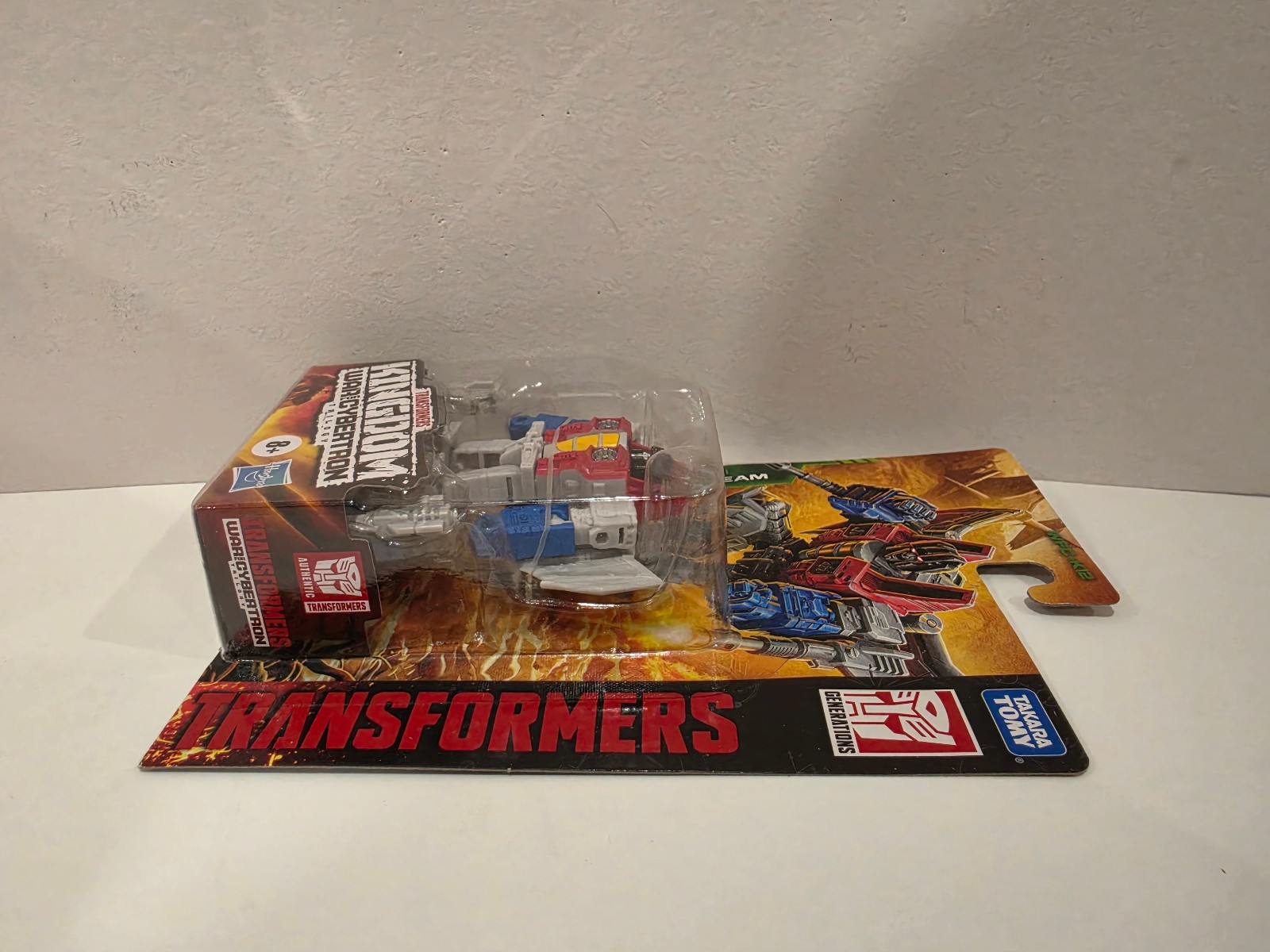 Hasbro Transformers Kingdom Core Class WFC-K12 Starscream – New, Sealed