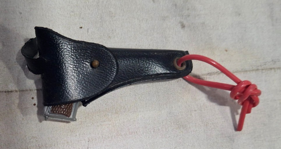 Vintage 1960s Hasbro GI Joe Black Pistol Holster with Pistol for 12&Prime; Figs NJ-66