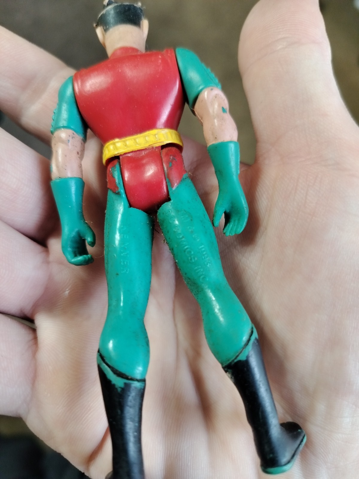 1993 DC Comics Kenner Robin Action Figure 4.5 in. Batman