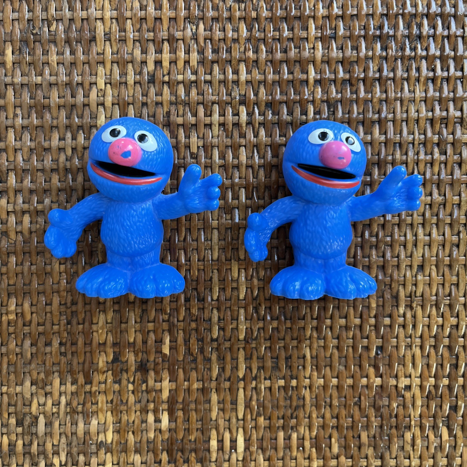 Sesame Street Workshop Hasbro Lot of 15 3&Prime; Plastic Figures (Assorted) 2013-2018