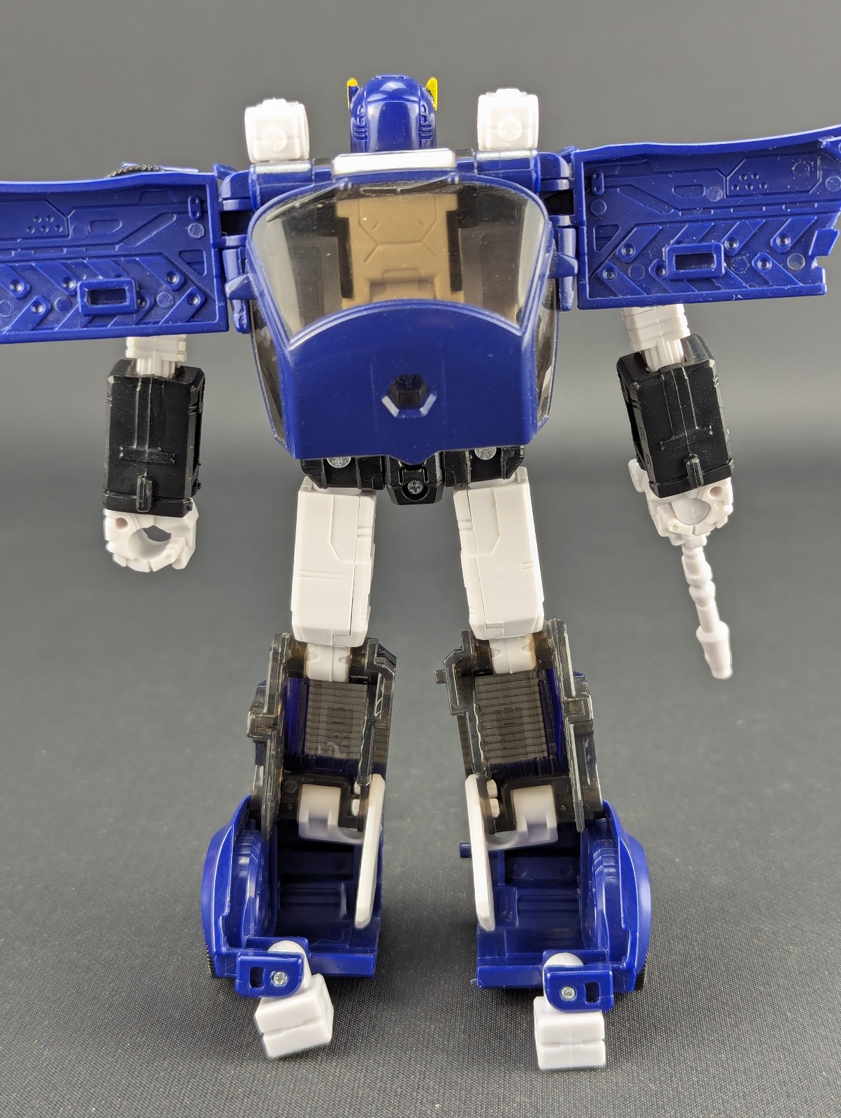 Transformers Legacy Silverstreak complete Hasbro Target Buzzworthy Bumblebee