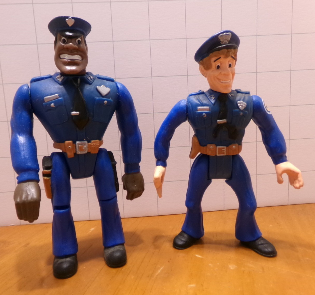 STEVE GUTTENBERG & BUBBA SMITH ACTION FIGURES FROM THE ORIGINAL POLICE ACADEMY