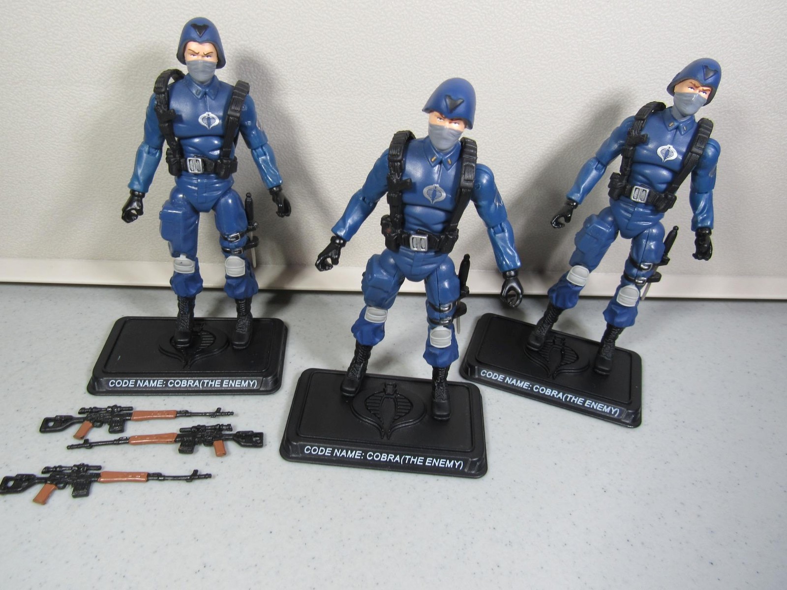GI JOE – 25th COBRA OFFICER x 3 (glued helmets) 100% comp 10 + items = FREE SHIP