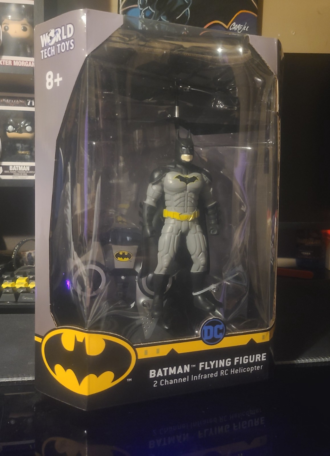 World Tech Toys Batman Flying Figure 2 Channel Infrared RC Helicopter. New