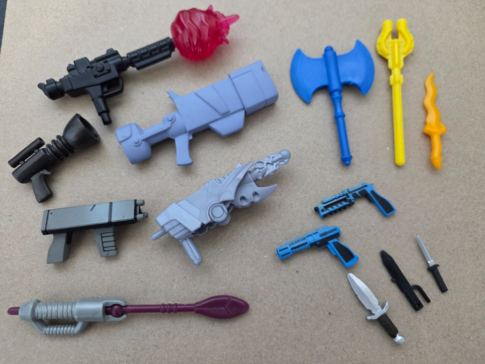 Action Figures Weapons Lot MOTU, TMNT, Star Wars Pistols-Knives-Axe