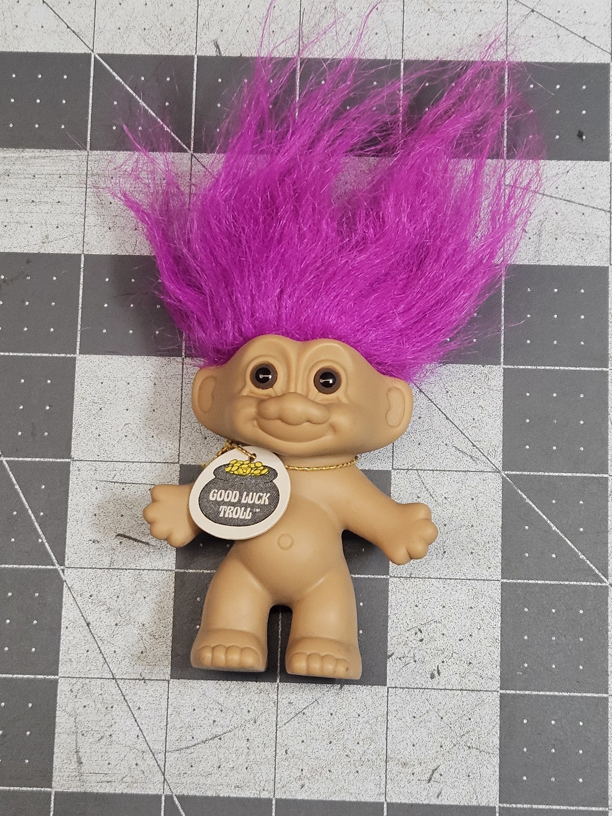 Vintage Russ Good Luck Troll Doll Magenta Purple Hair Tan Skin 3.5&Prime; Figure