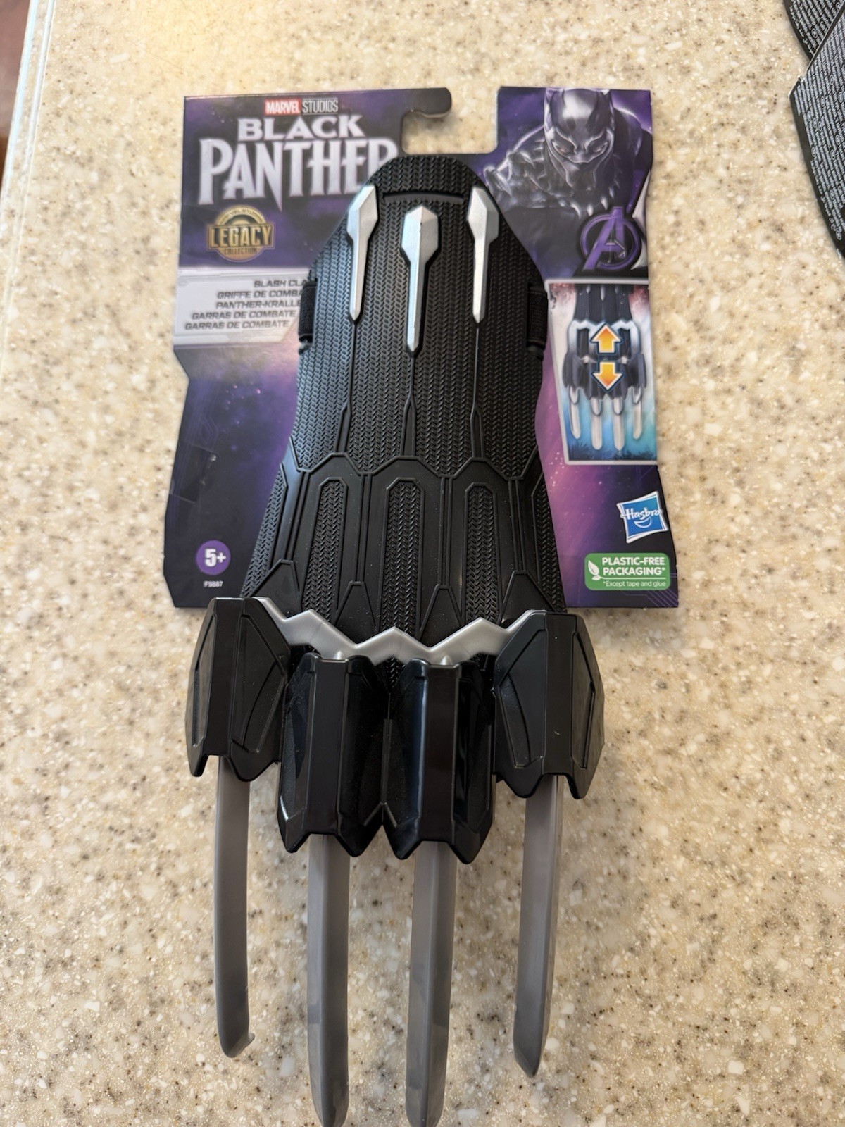 MARVEL STUDIOS BLACK PANTHER SLASH CLAW SUPER HERO LEGACY COLLECTION COSPLAY NEW