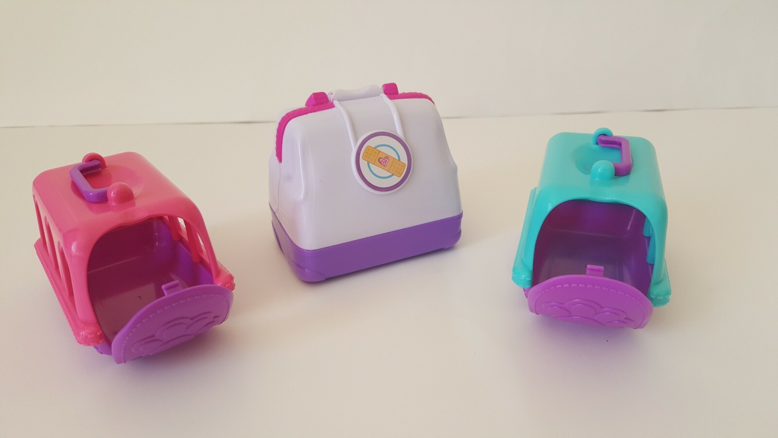 Doc McStuffins Doctor Kit Dr Bag Doggie Carrier Hospital VetToy