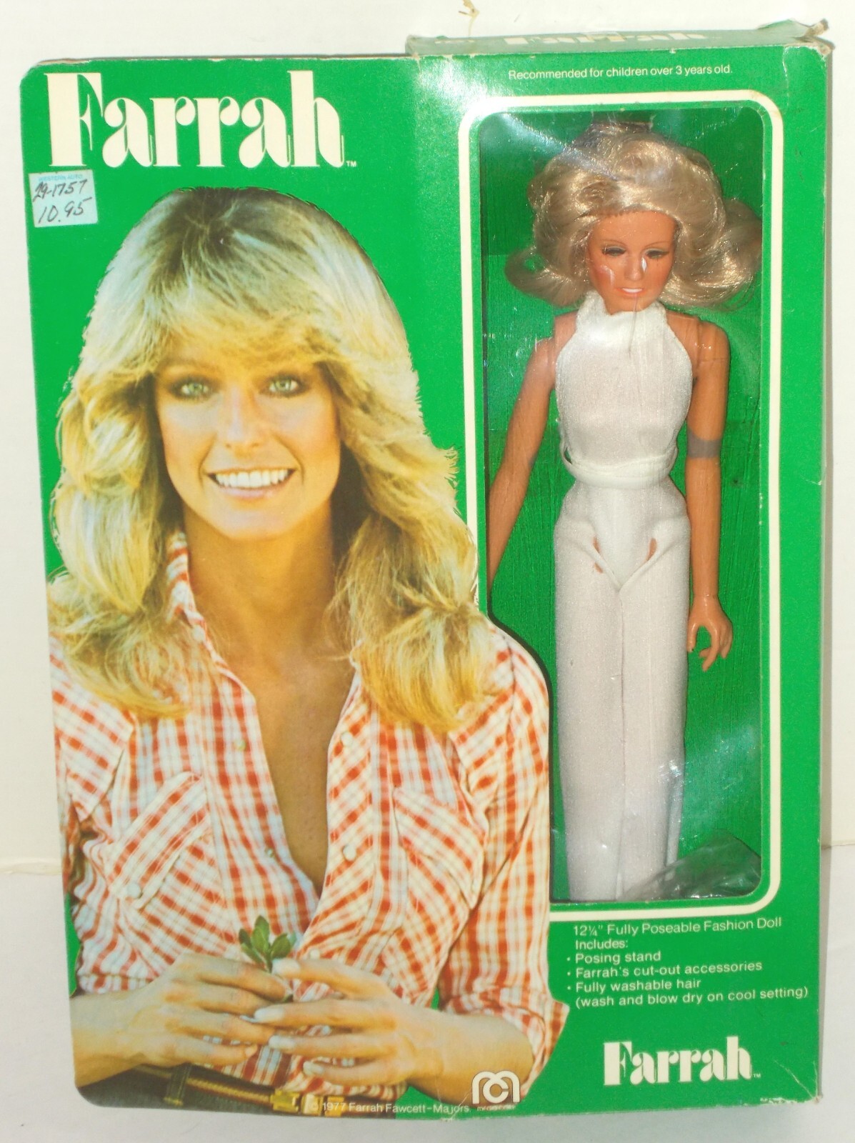 MEGO FARRAH FAWCETT 12&Prime; TV STARS DOLL 1977 MIB MINT IN ORIGINAL BOX w/ CUT OUTS