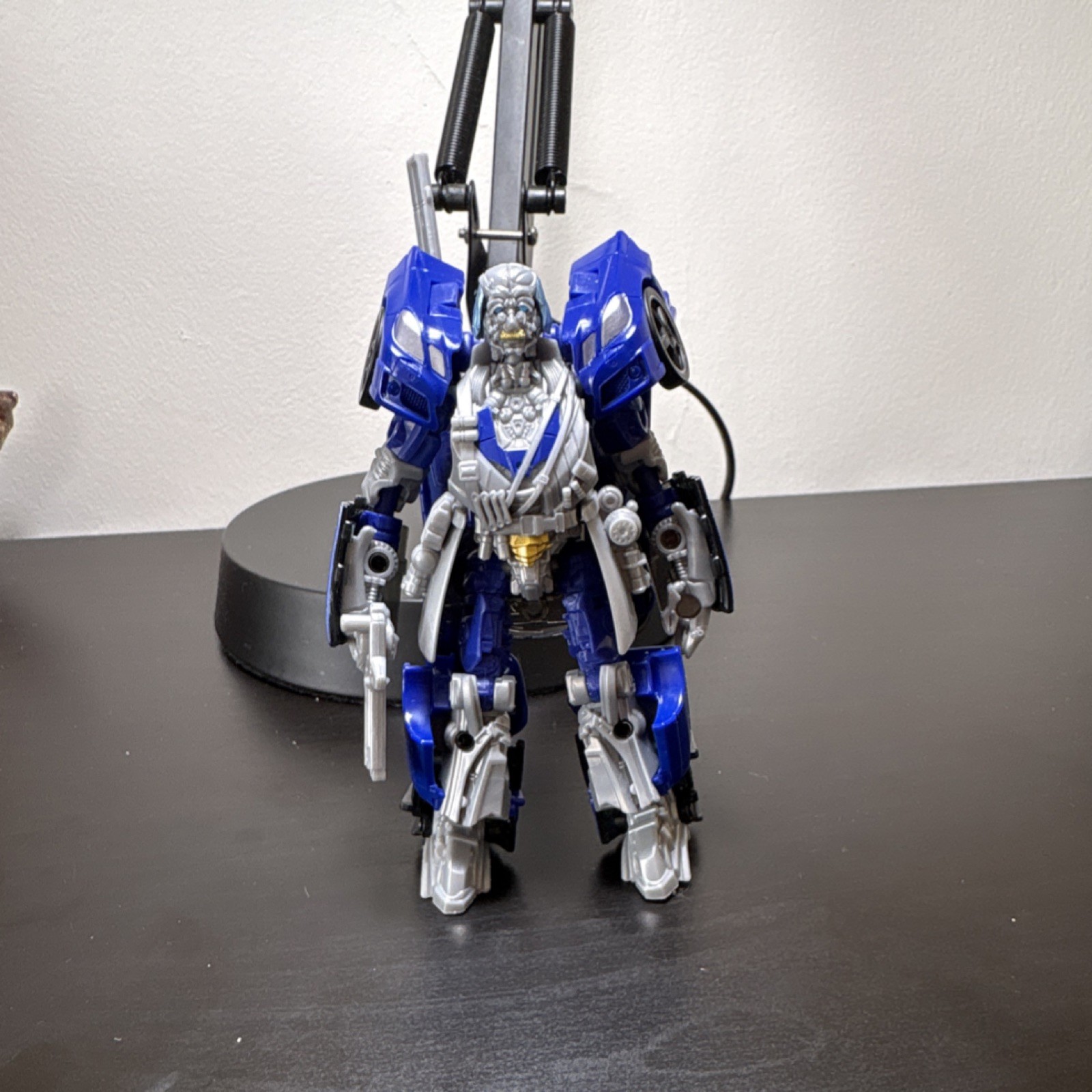 Transformers Studio Series Dark of the Moon Wheeljack/Que