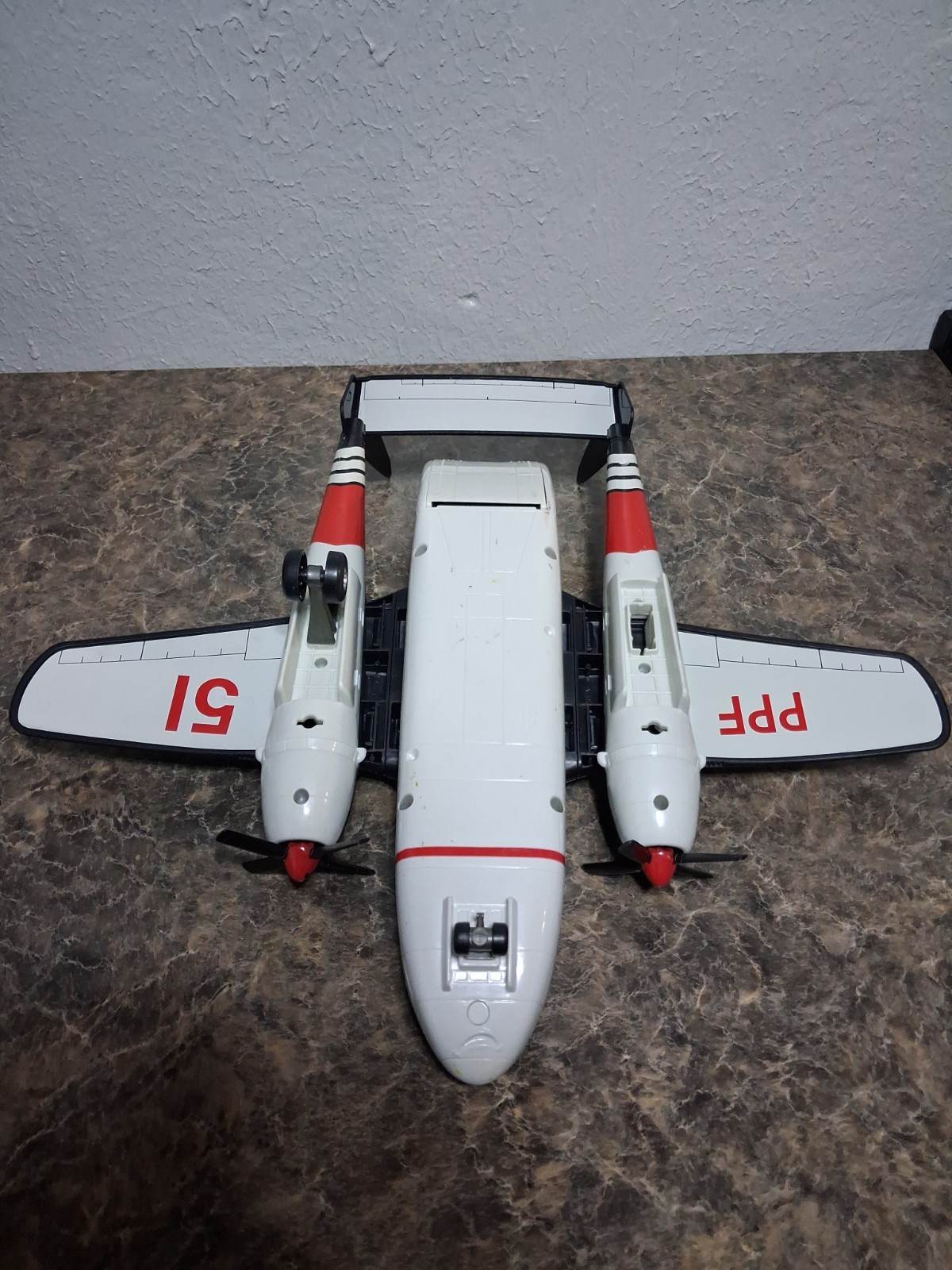 Disney Planes Fire & Rescue PPF51 Cabbie Transporter MISSING LANDING WHEEL