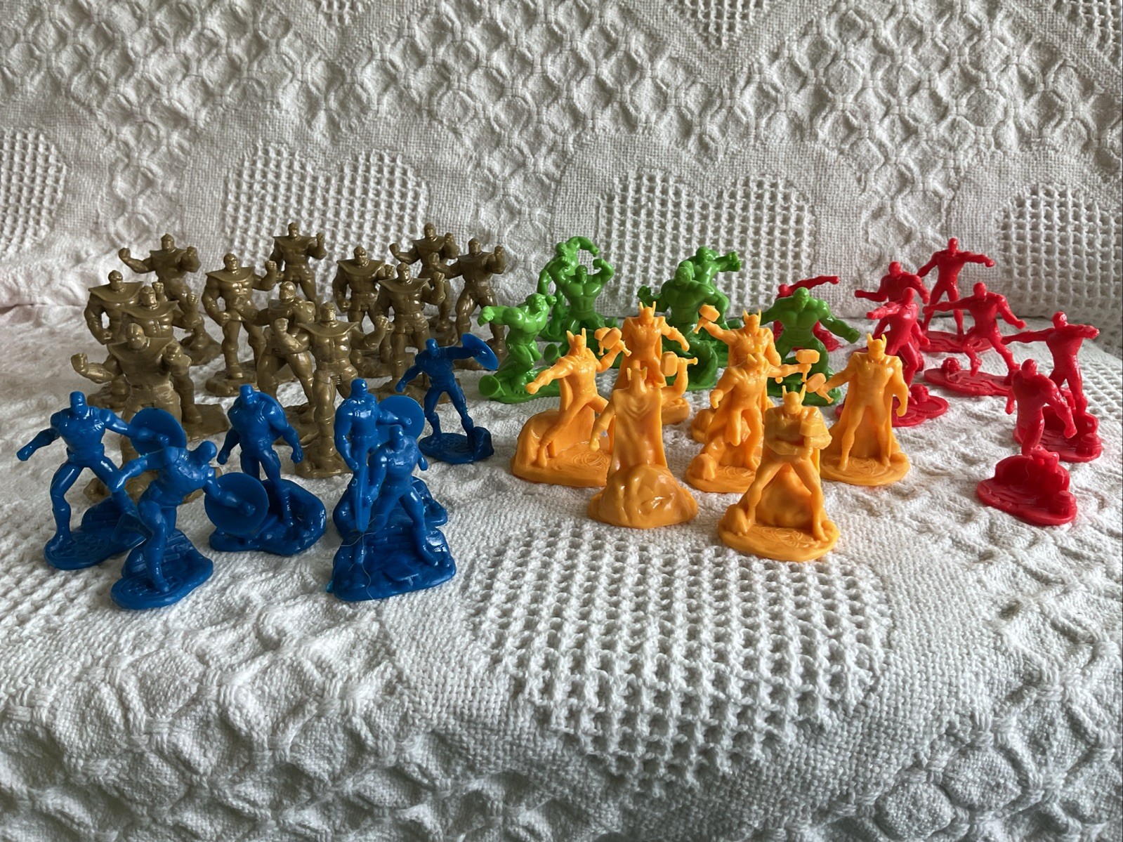 39 Marvel Action Figure Cake Topper/ Diorama Figures Gold Yellow Red Green Blue