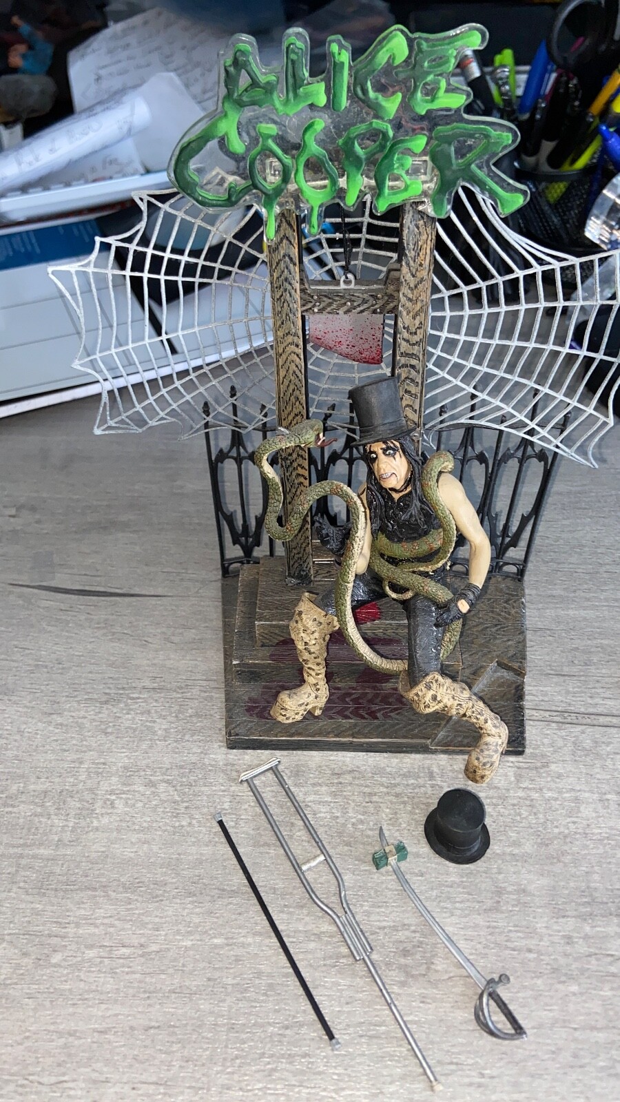 McFarlane ALICE COOPER Action Figure 2000 loose