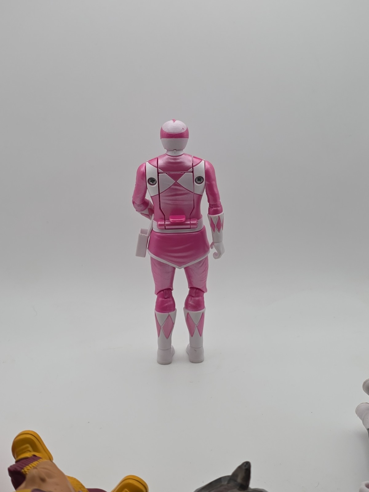 Power Rangers Mighty Morphin Re-Ignition Pink Ranger Action Figure Auto-Morphin