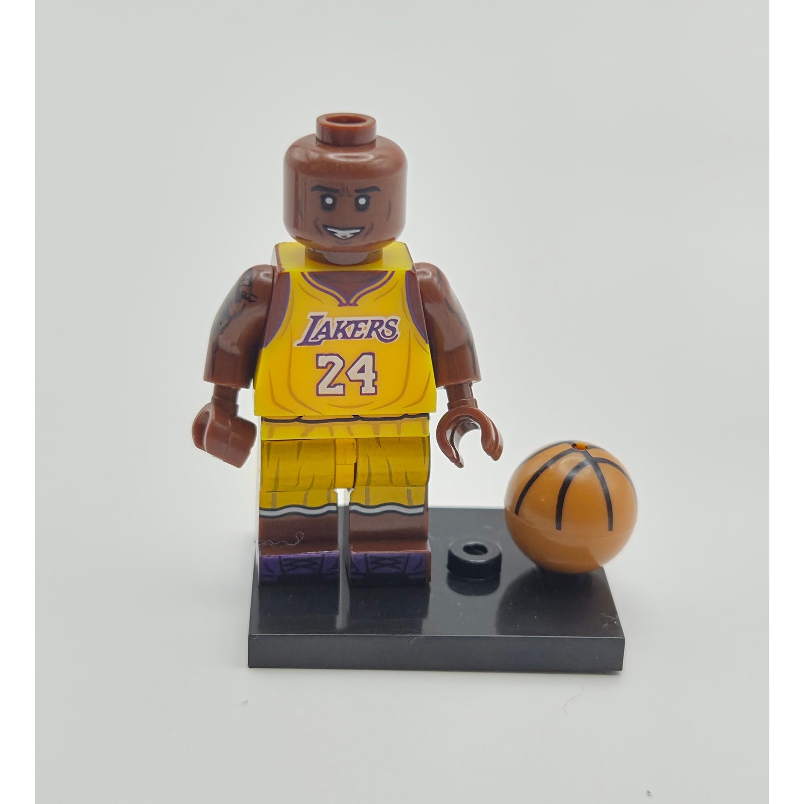 Custom Michael Jordan Kobe Bryant Basketball Minifigure Lot W/ Balls & Stands