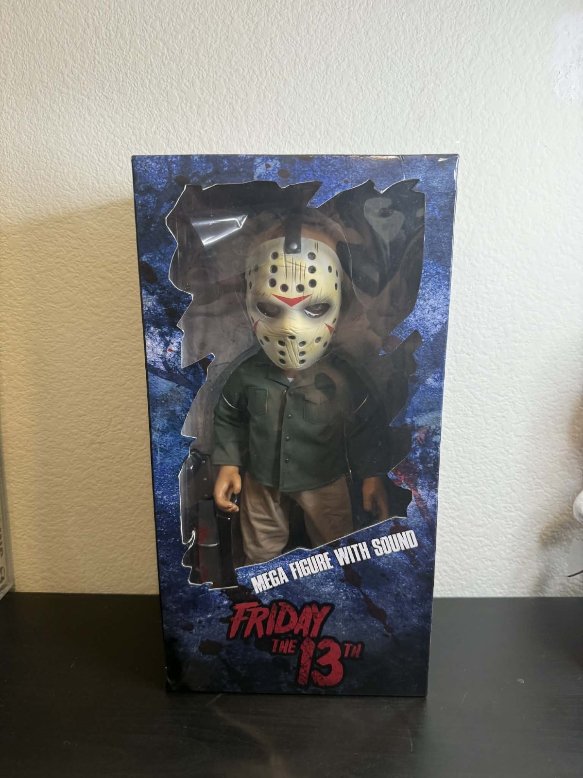 Friday the 13th Jason Voorhees Mezco MDS Mega Scale 15&Prime; Talking Figure – READ