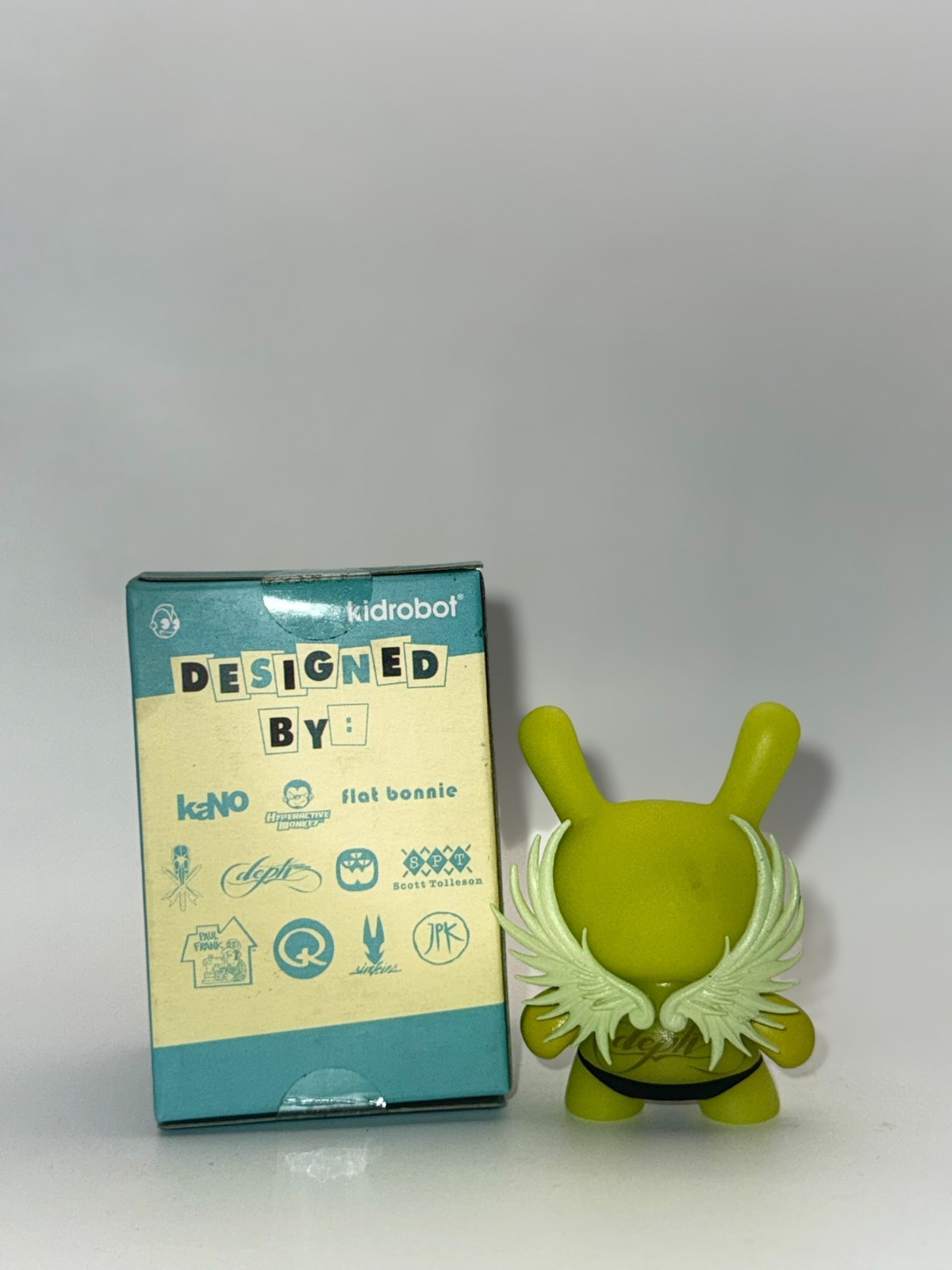Kidrobot Designer Con Dunny Series Case Exclusive Single Sealed Box
