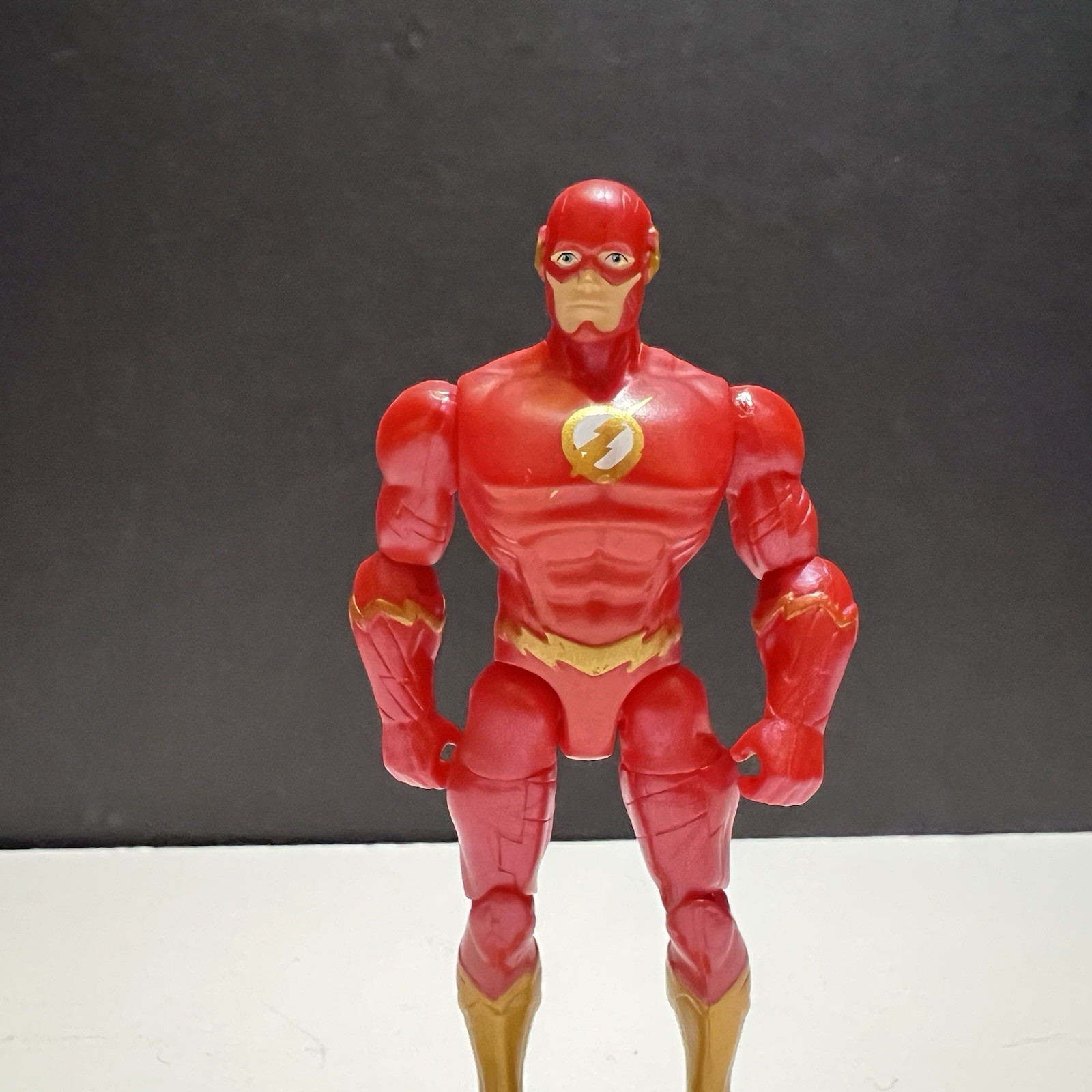 2020 DC Spin Master The Flash 3.75” Action Figure Heroes Unite Red / Gold Suit