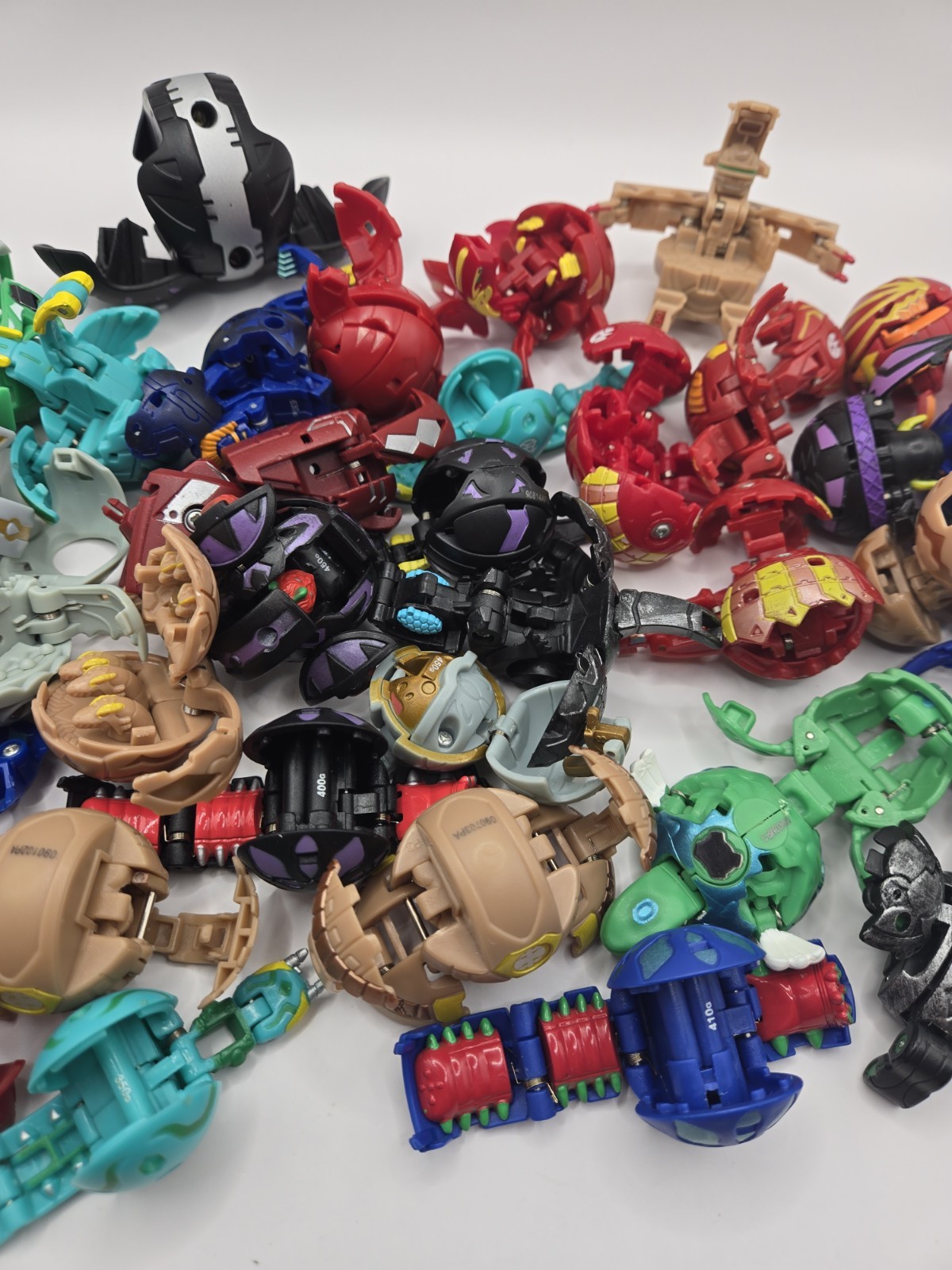 Lot of 35 Bakugan Battle Brawlers Spin Master