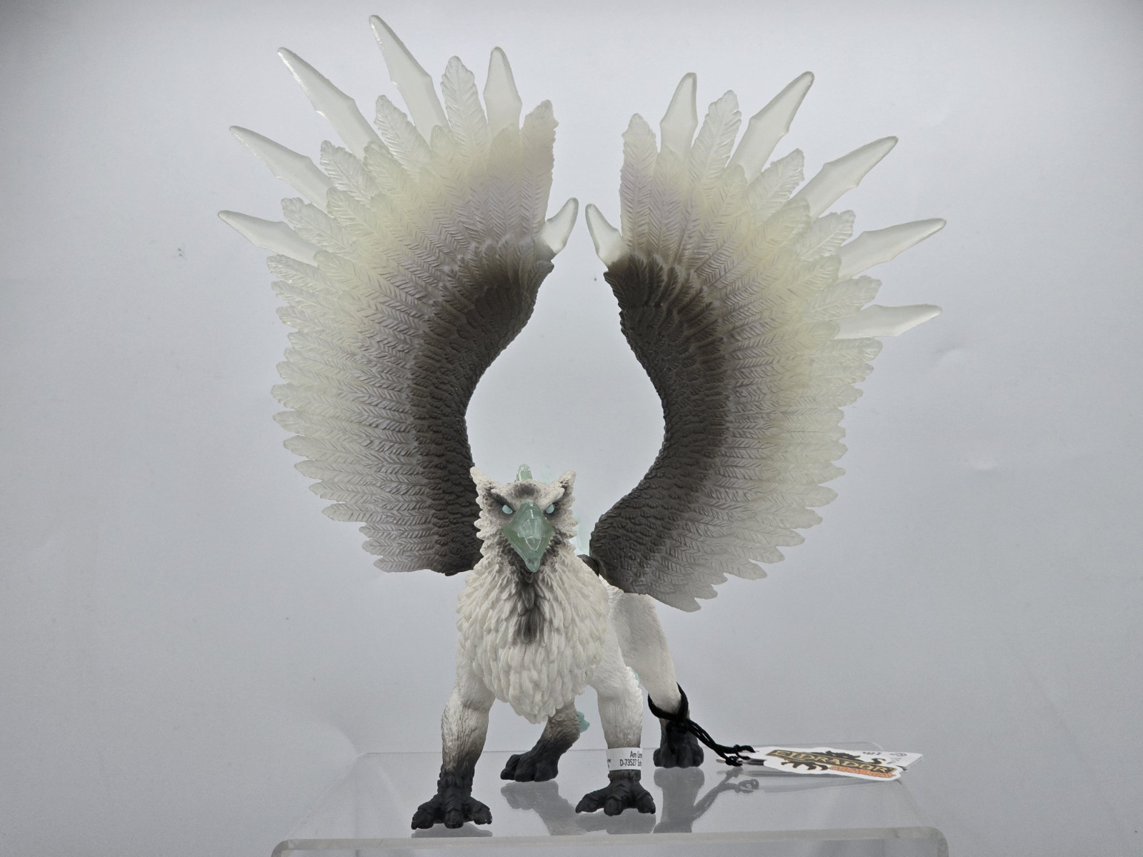 Schleich Eldrador Ice Griffin Toy Figure W/Movable Wings – 13 x 7.5 Inches