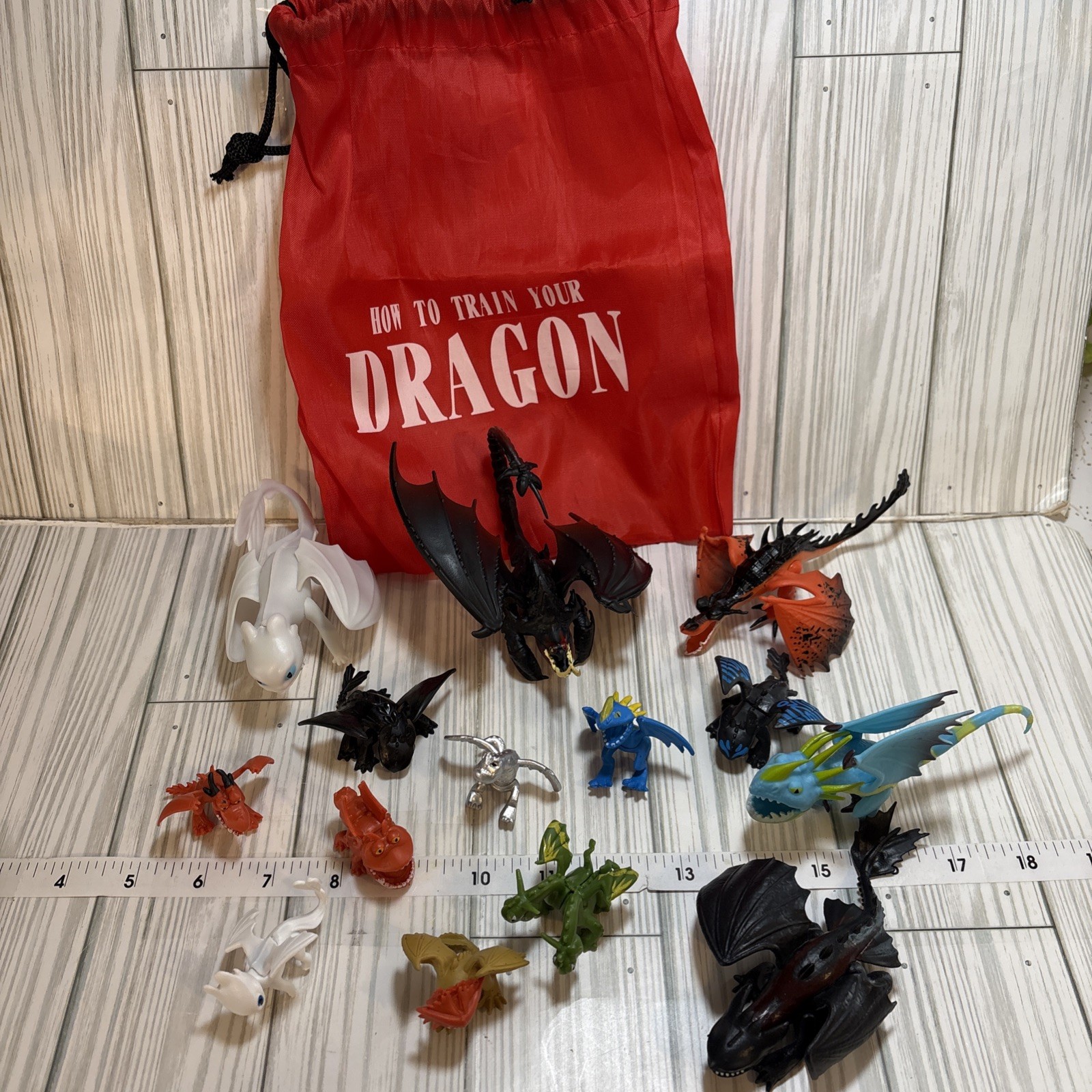HOW TO TRAIN YOUR DRAGON Movie Action Figure Lot with Bag