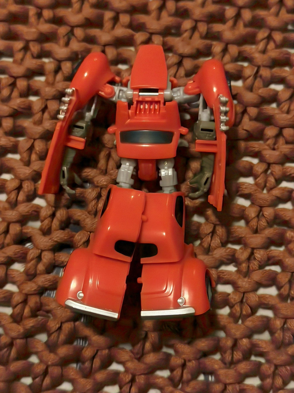 Transformers Hubcap HFTD Scout Class Hunt for the Decepticons Classic Hot Rod