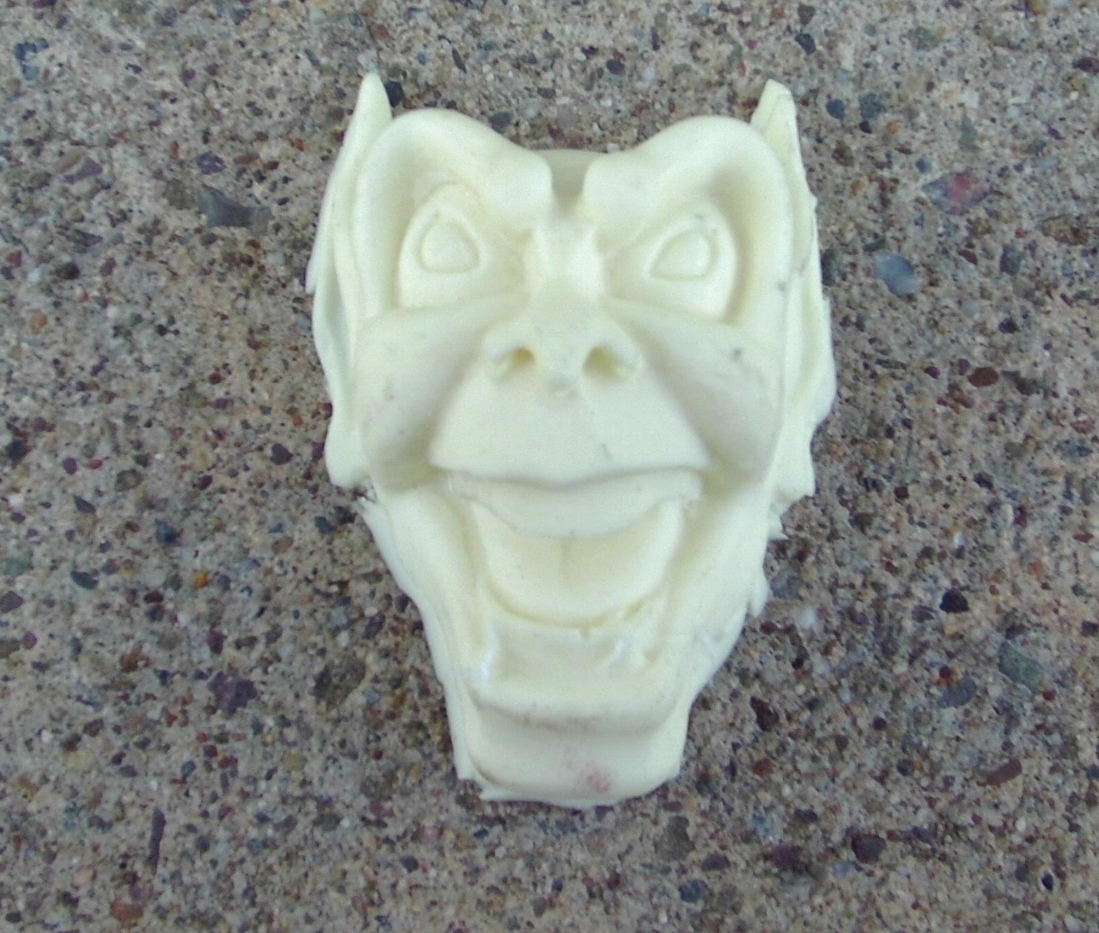 Maximum Overdrive Goblin Head Unpainted 1:32 Blank Truck Resin