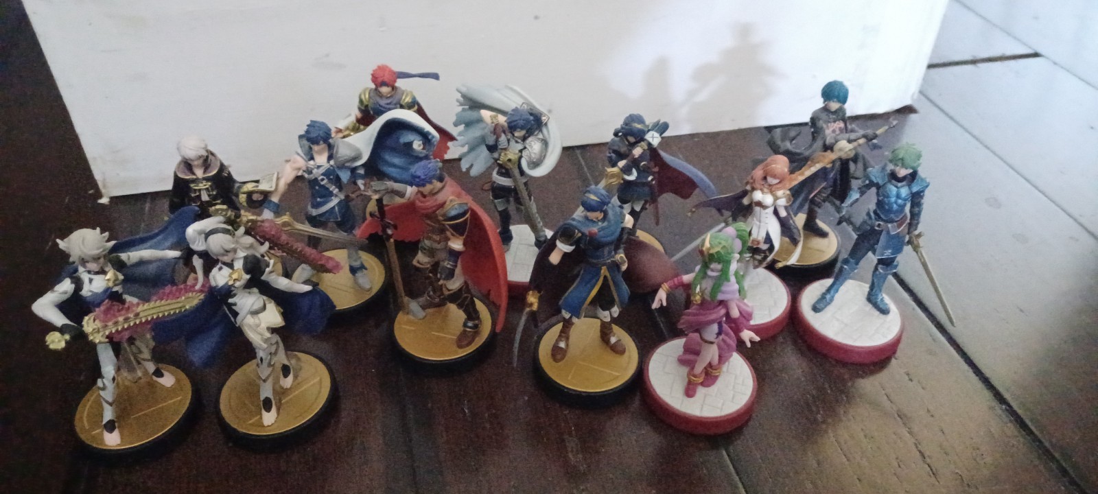 Fire Emblem Amiibo Lot – Ike Roy Marth Lucina Robin Chrom Tiki Corrin Alm Celica