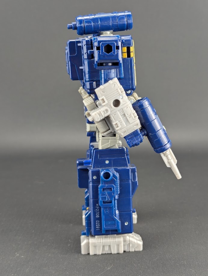 Transformers Netflix Soundwave ONLY War For Cybertron WFC Earthrise Walmart