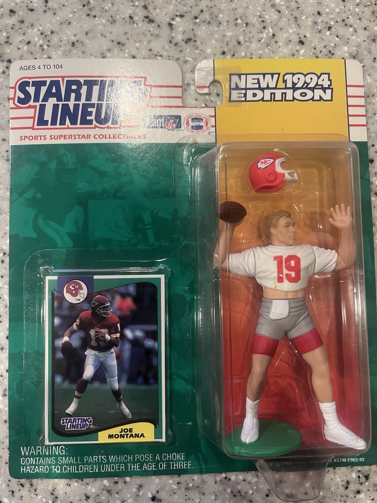 Starting Lineup 1994 Edition Joe Montana San Francisco 49ers Action Figure