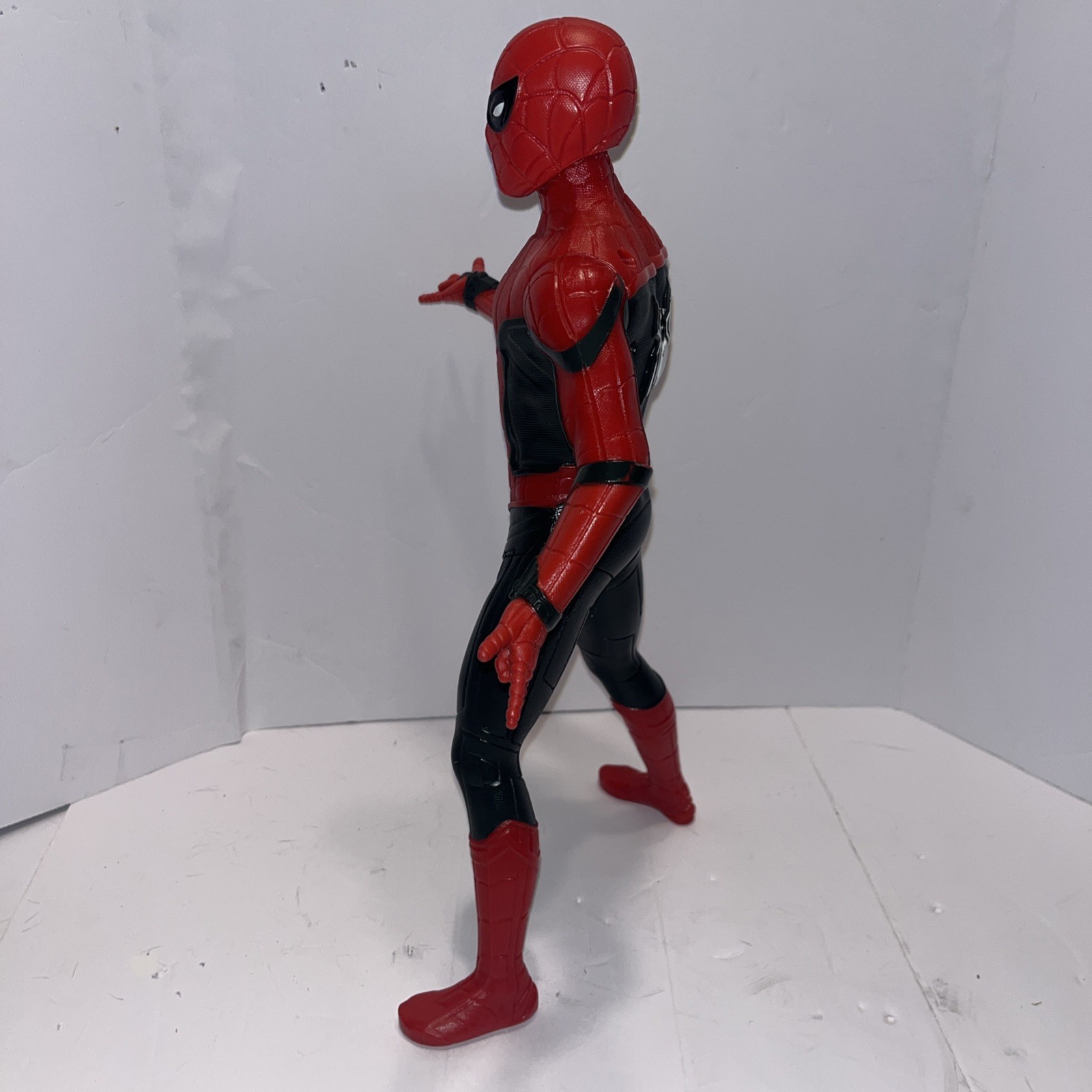 Spider-Man Marvel Action Figure Far From Home Movie Suit 2021